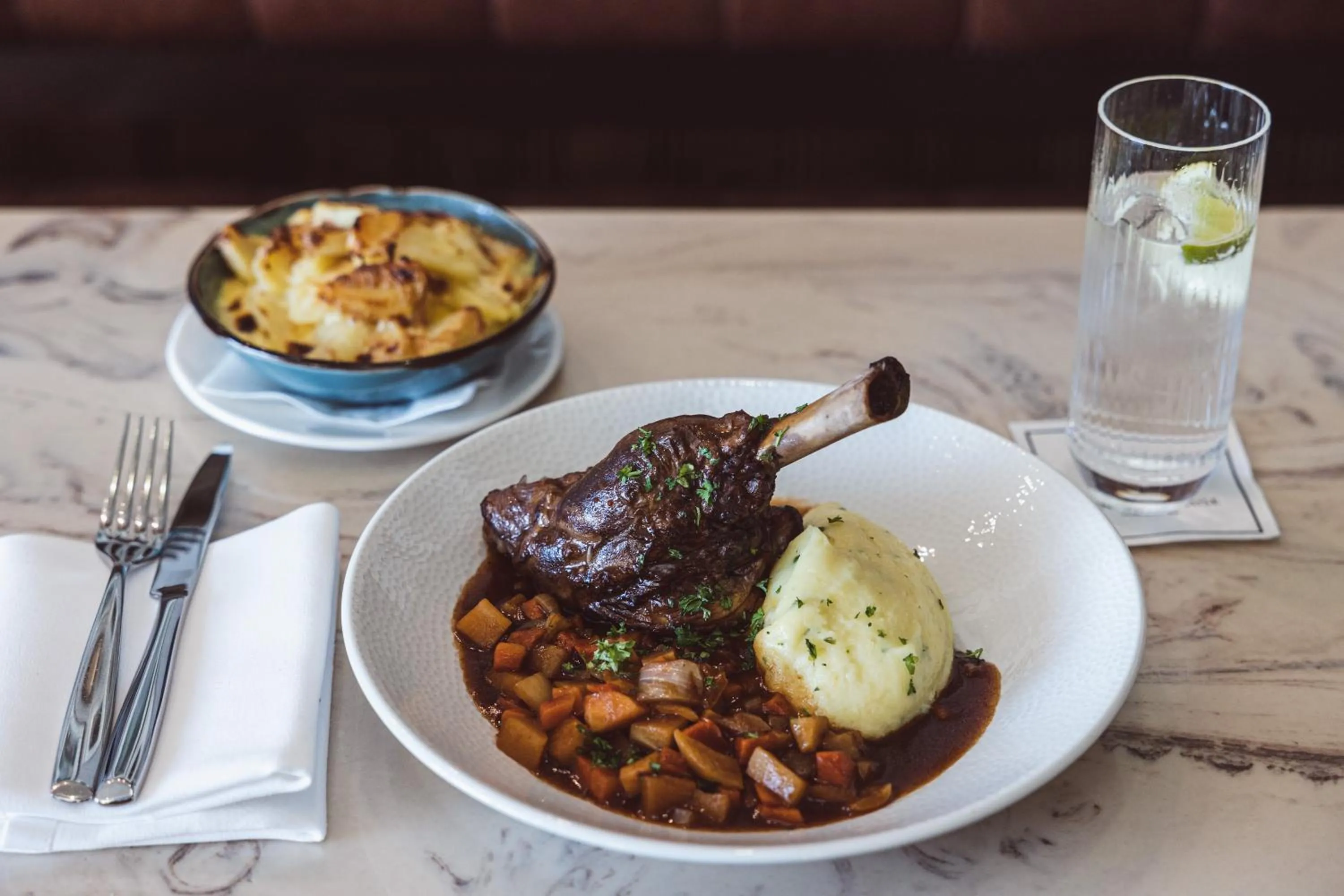 Restaurant/places to eat in Dunmore House Hotel