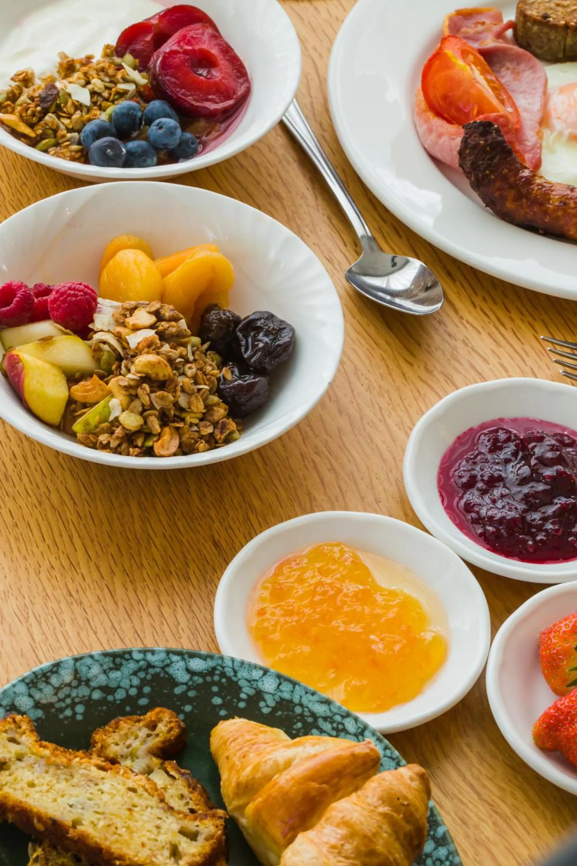 Continental breakfast in Dunmore House Hotel