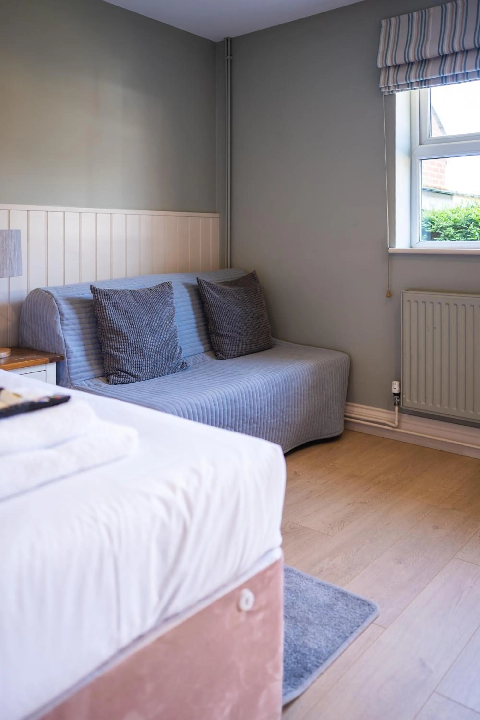 Bedroom, Bed in The Oyster Smack