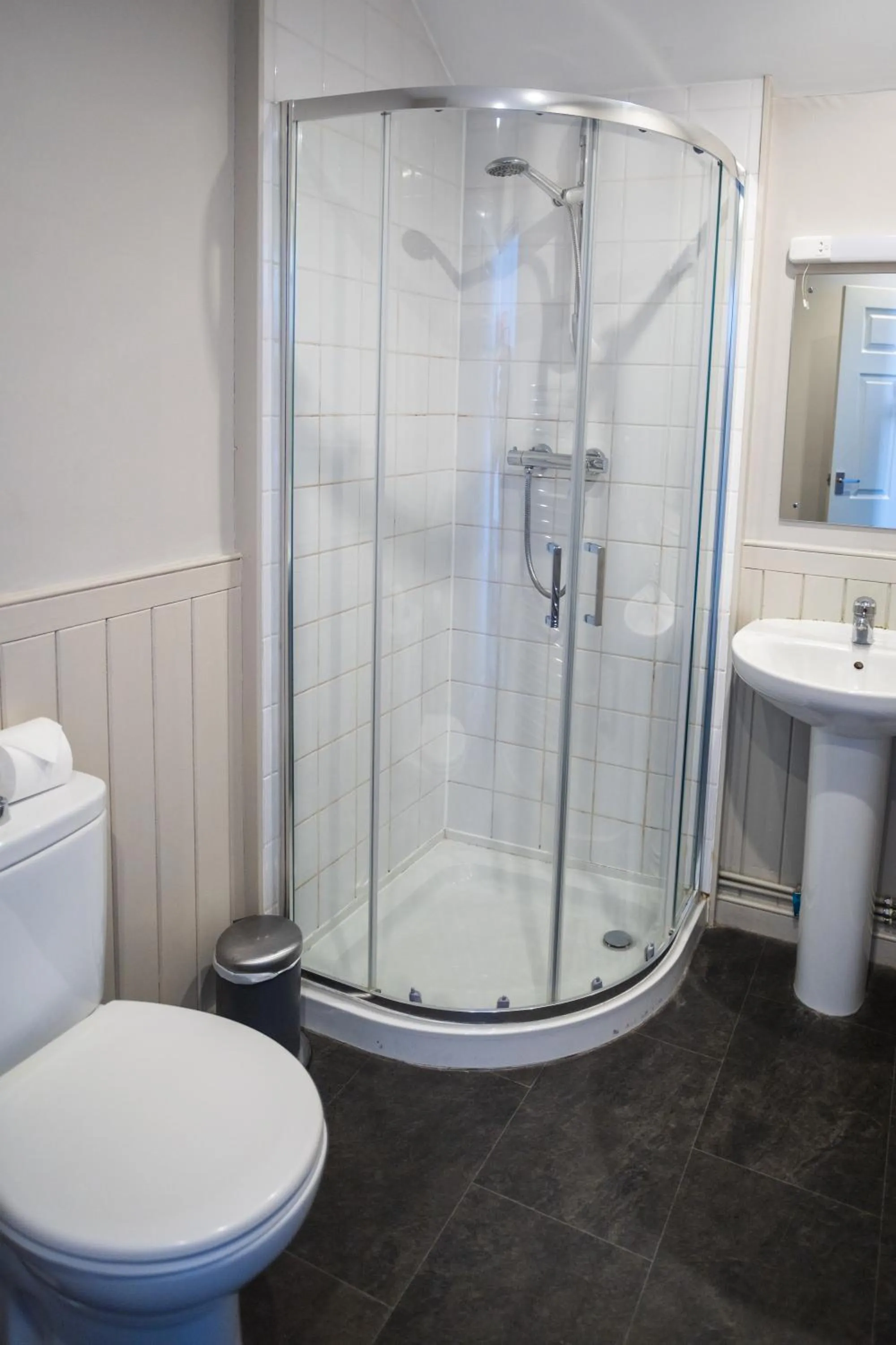 Bathroom in The Oyster Smack