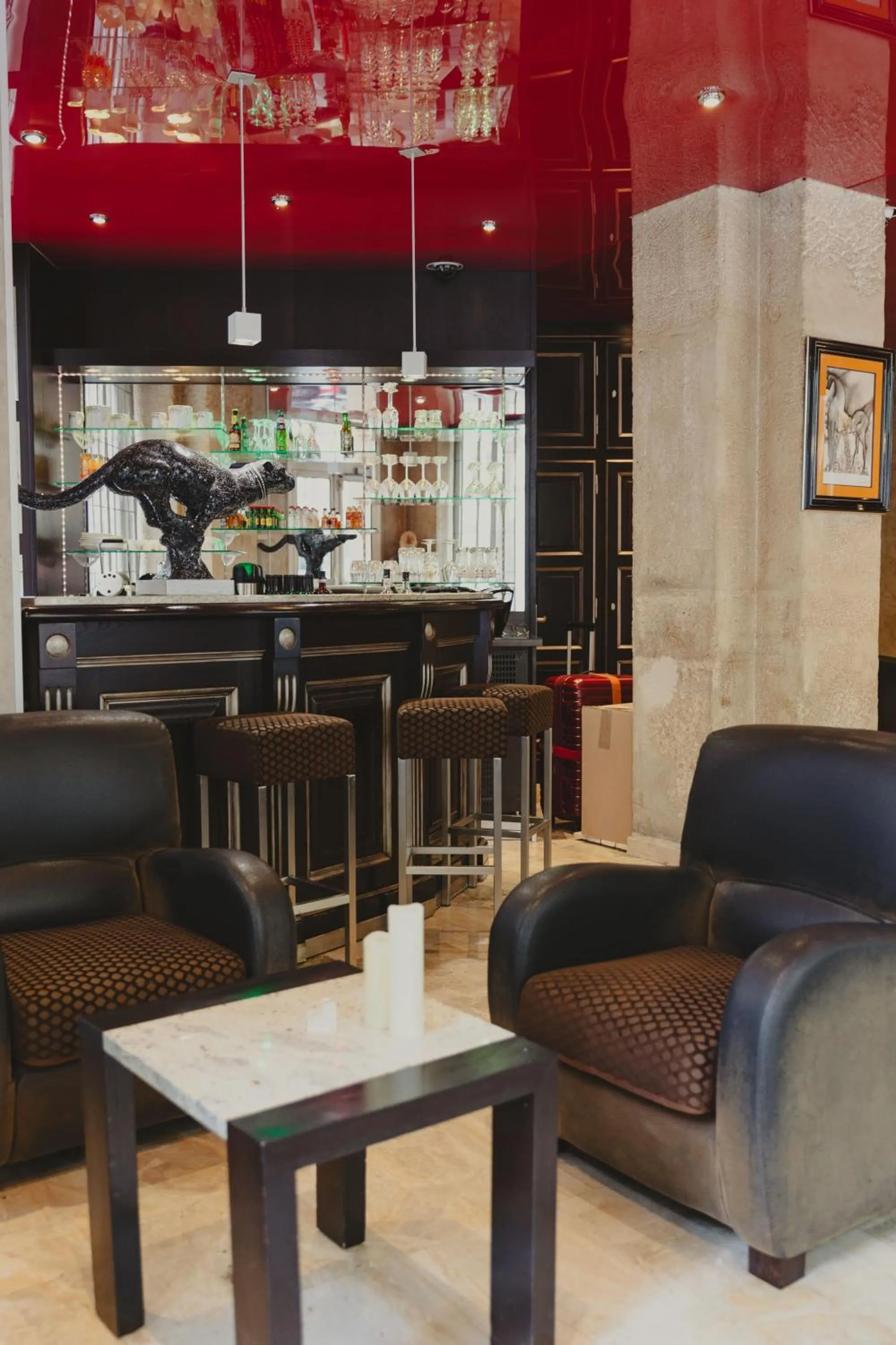 Lounge or bar in Grand Hotel Francais
