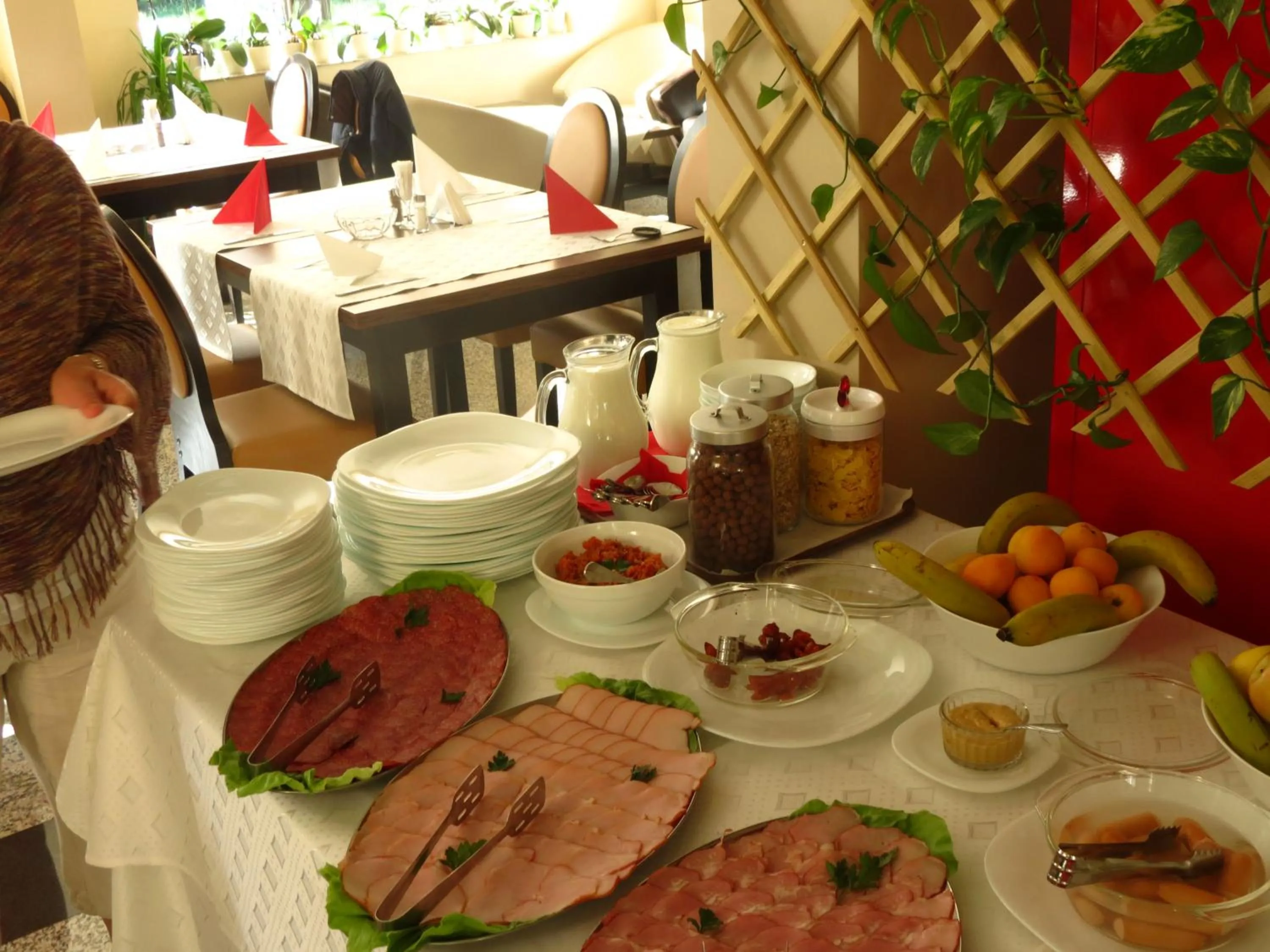 Buffet breakfast in Hotel Crisalpin
