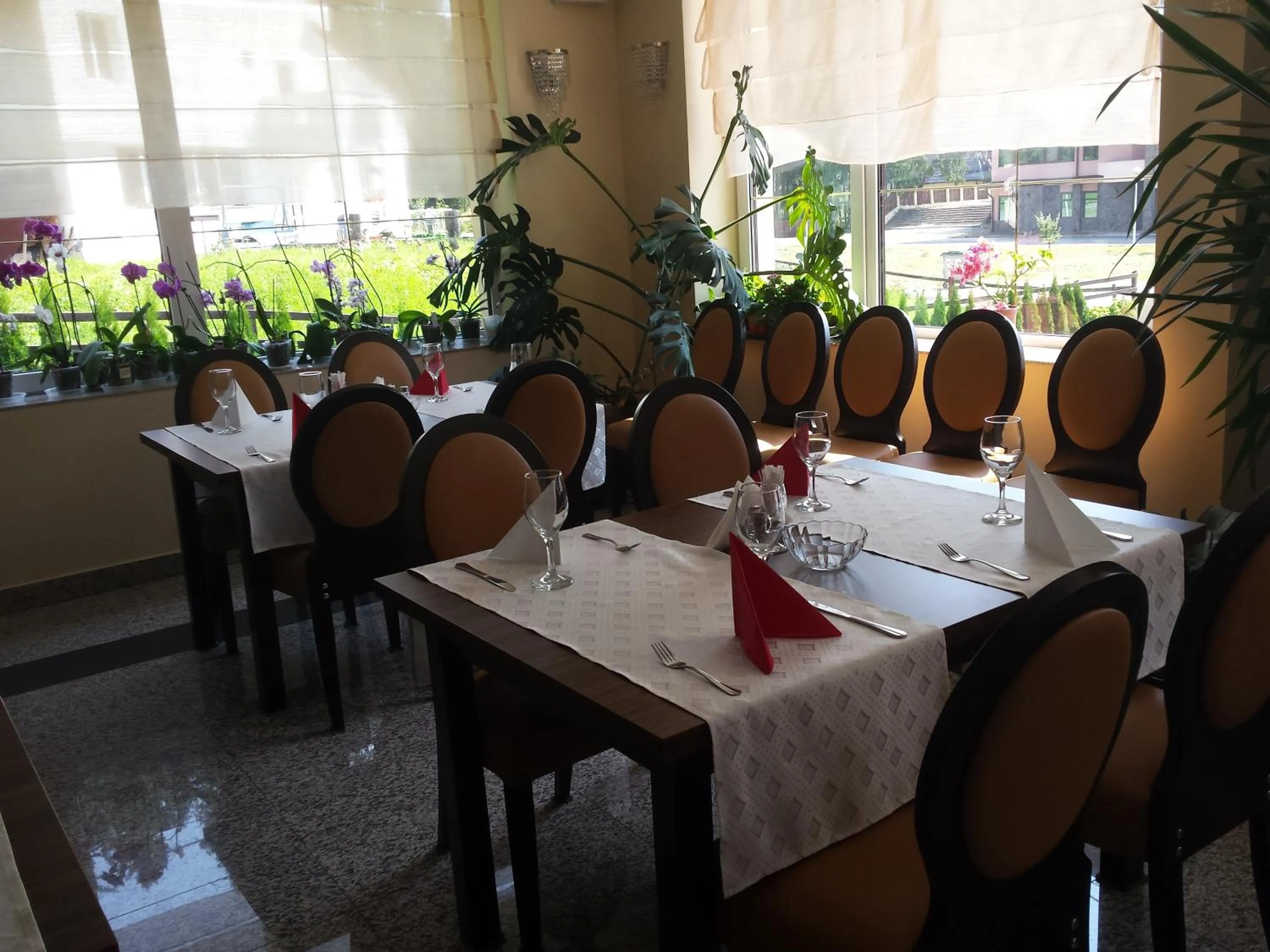 Buffet breakfast in Hotel Crisalpin