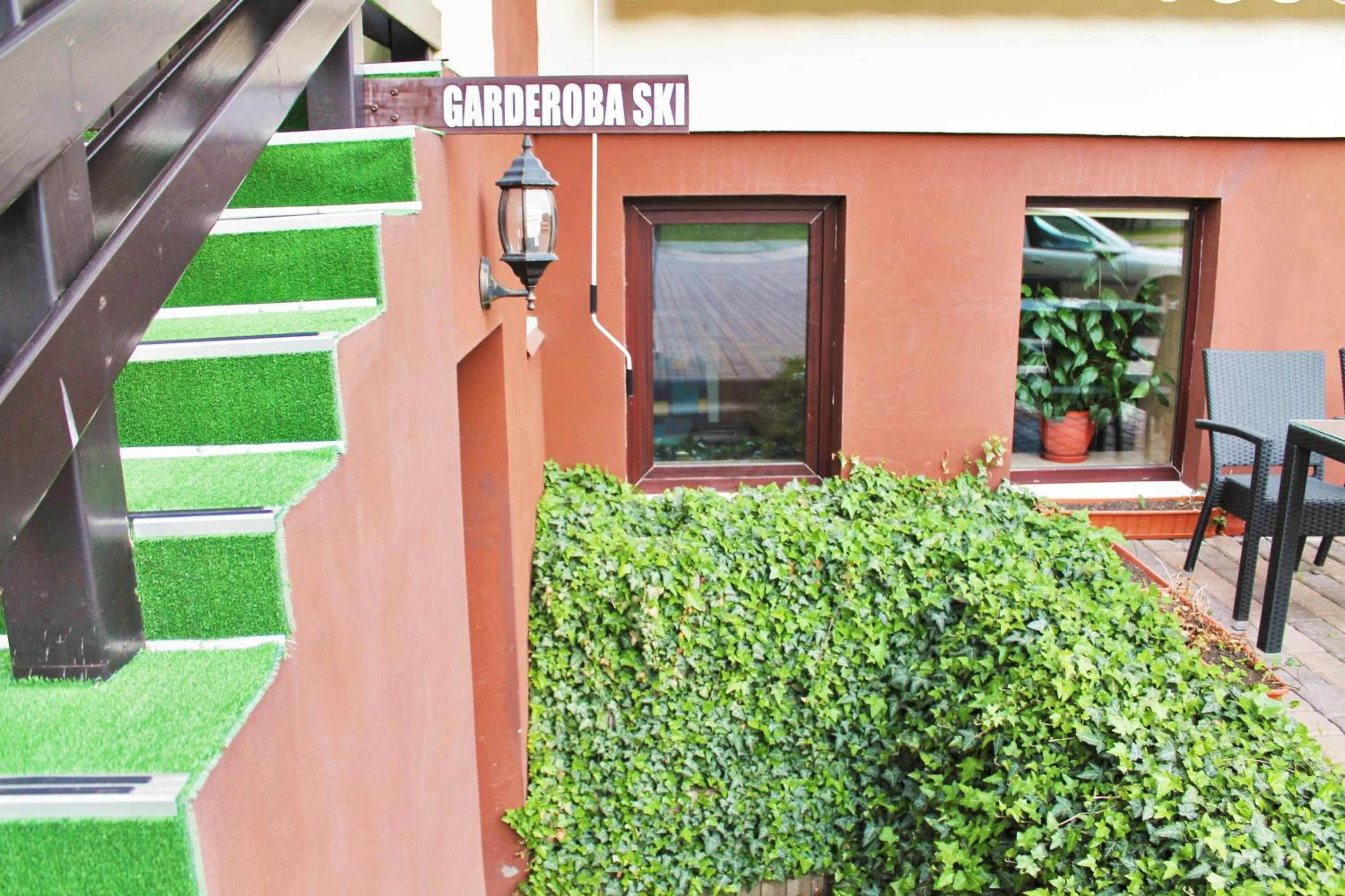 Property building in Hotel Crisalpin