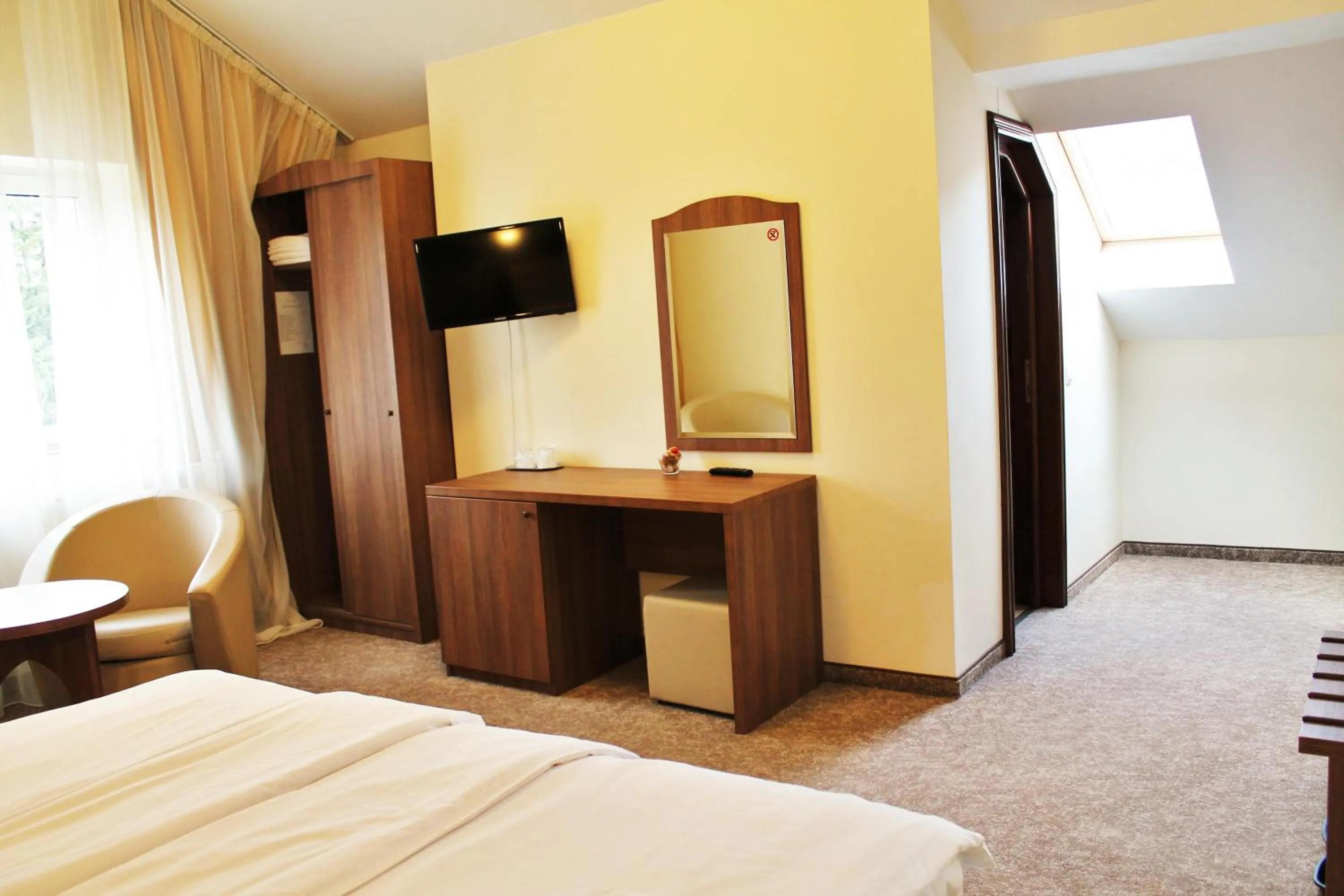 Decorative detail, Bed in Hotel Crisalpin