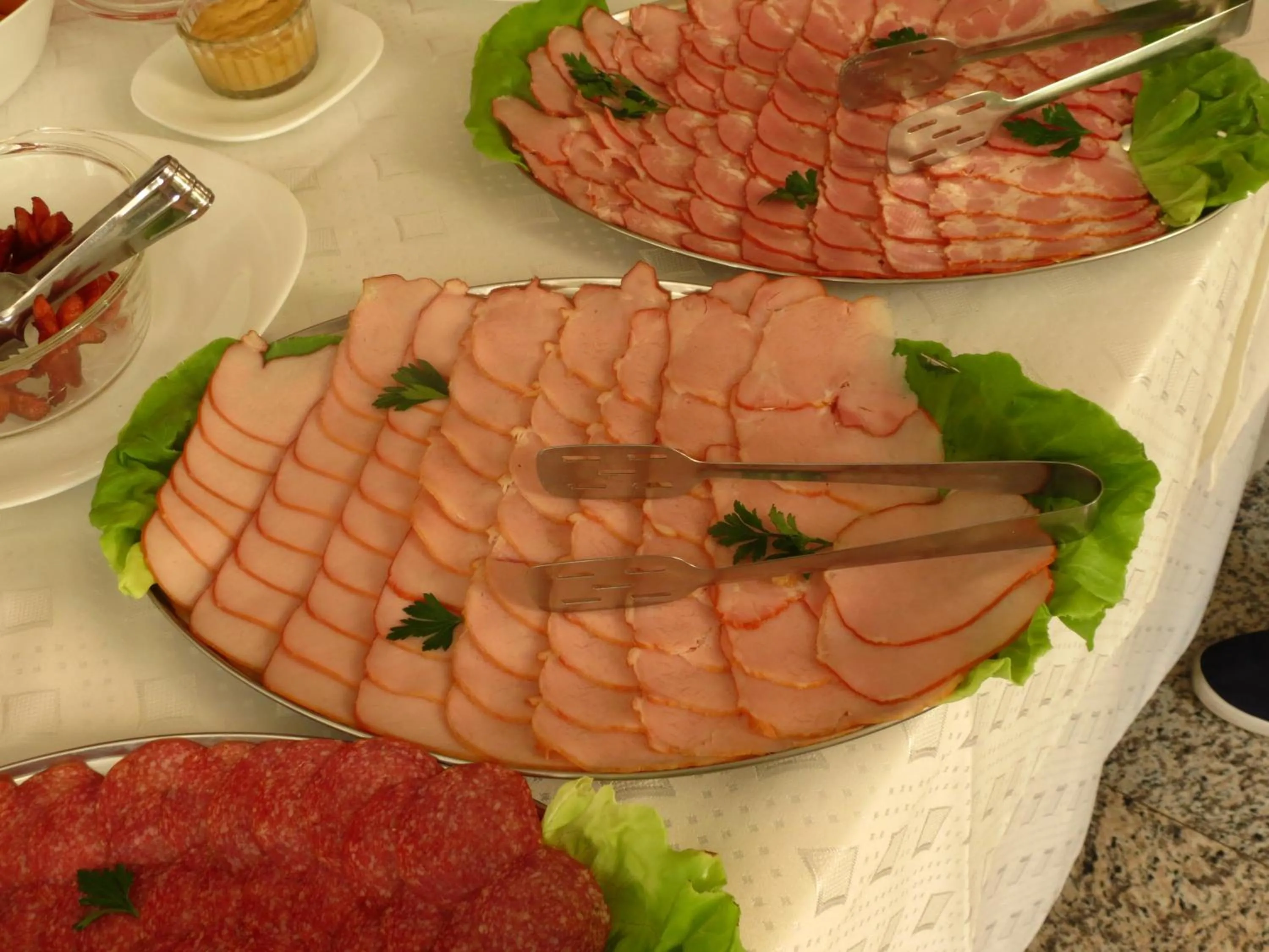 Buffet breakfast in Hotel Crisalpin