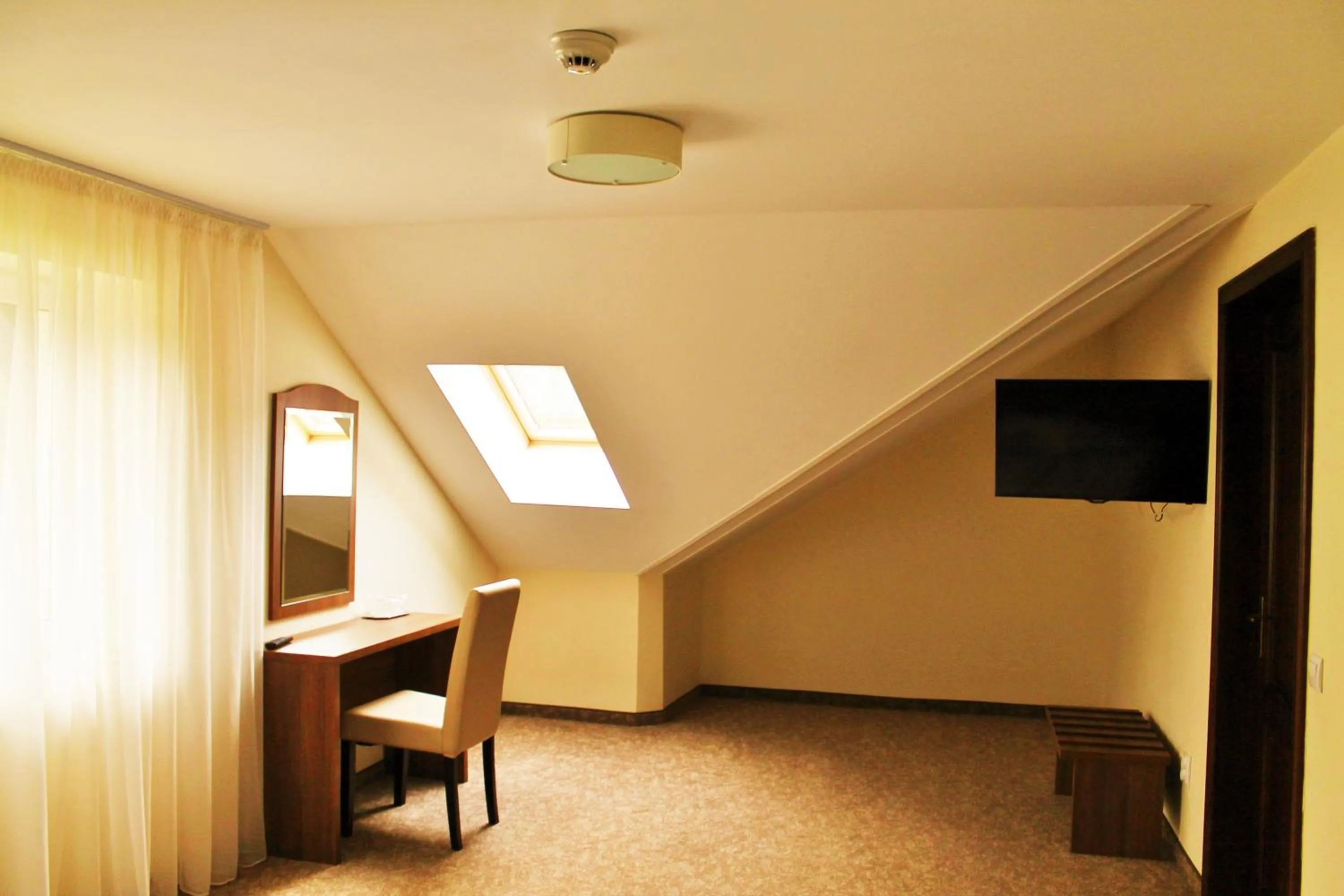 TV and multimedia in Hotel Crisalpin