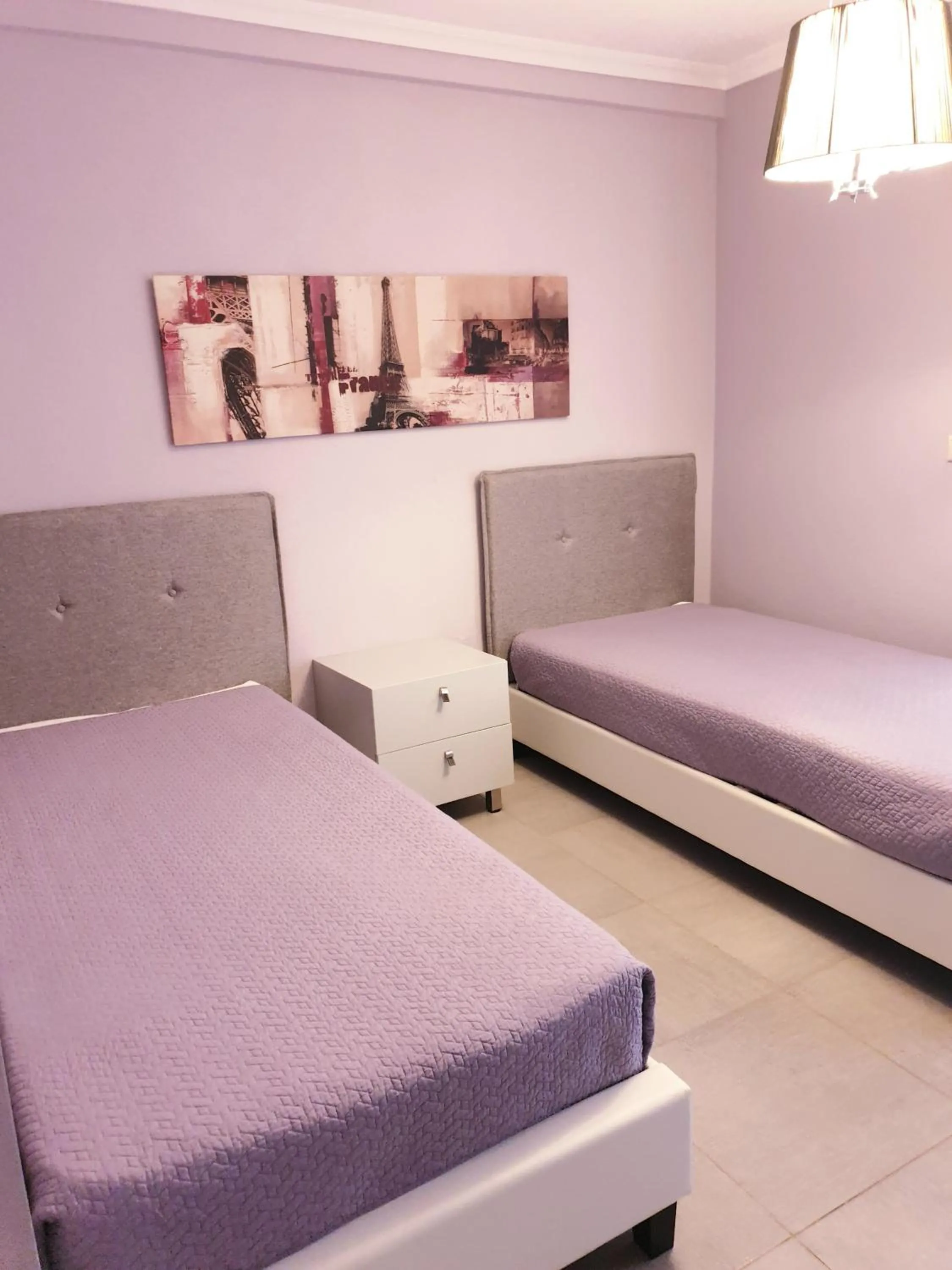 Bed in Ocean Beach Hotel