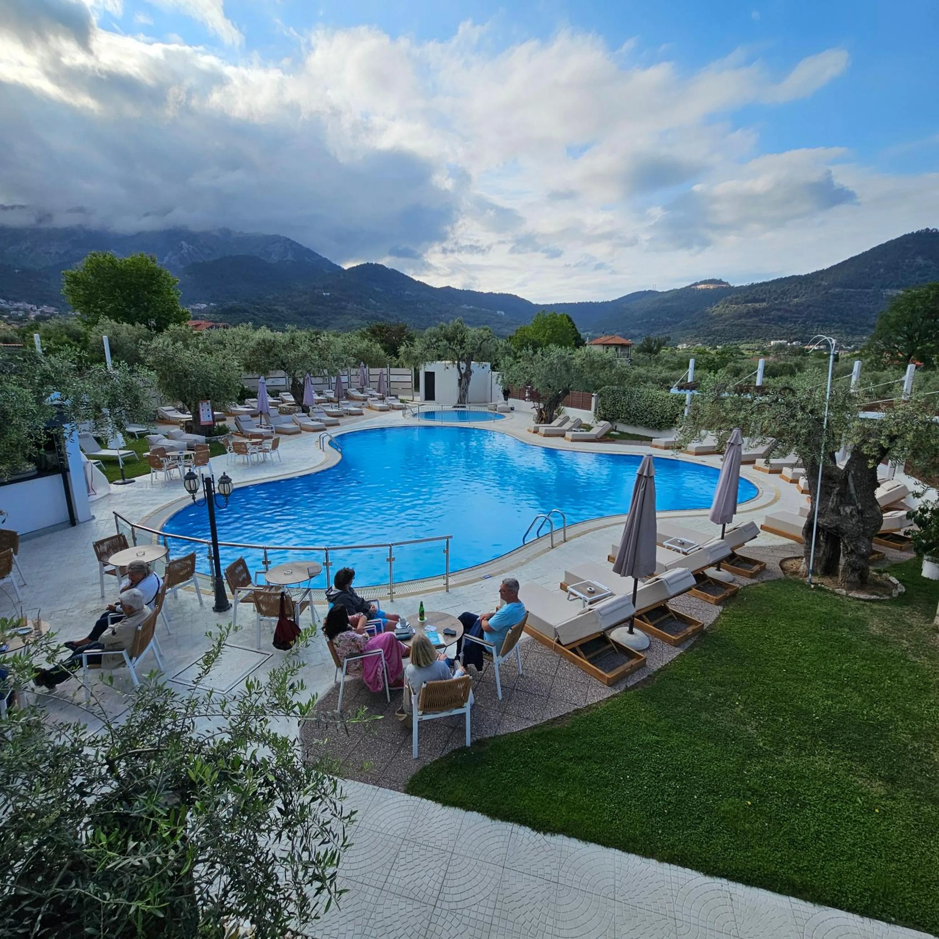 Swimming pool in Ocean Beach Hotel