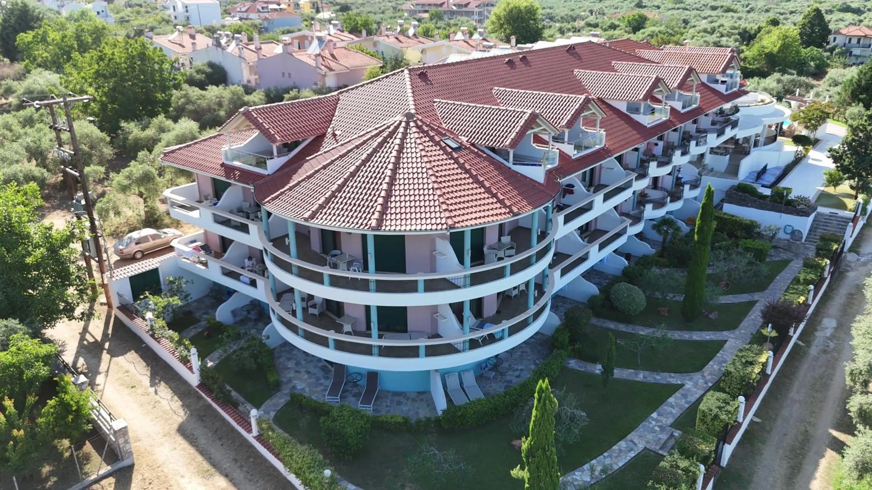 Ocean Beach Hotel