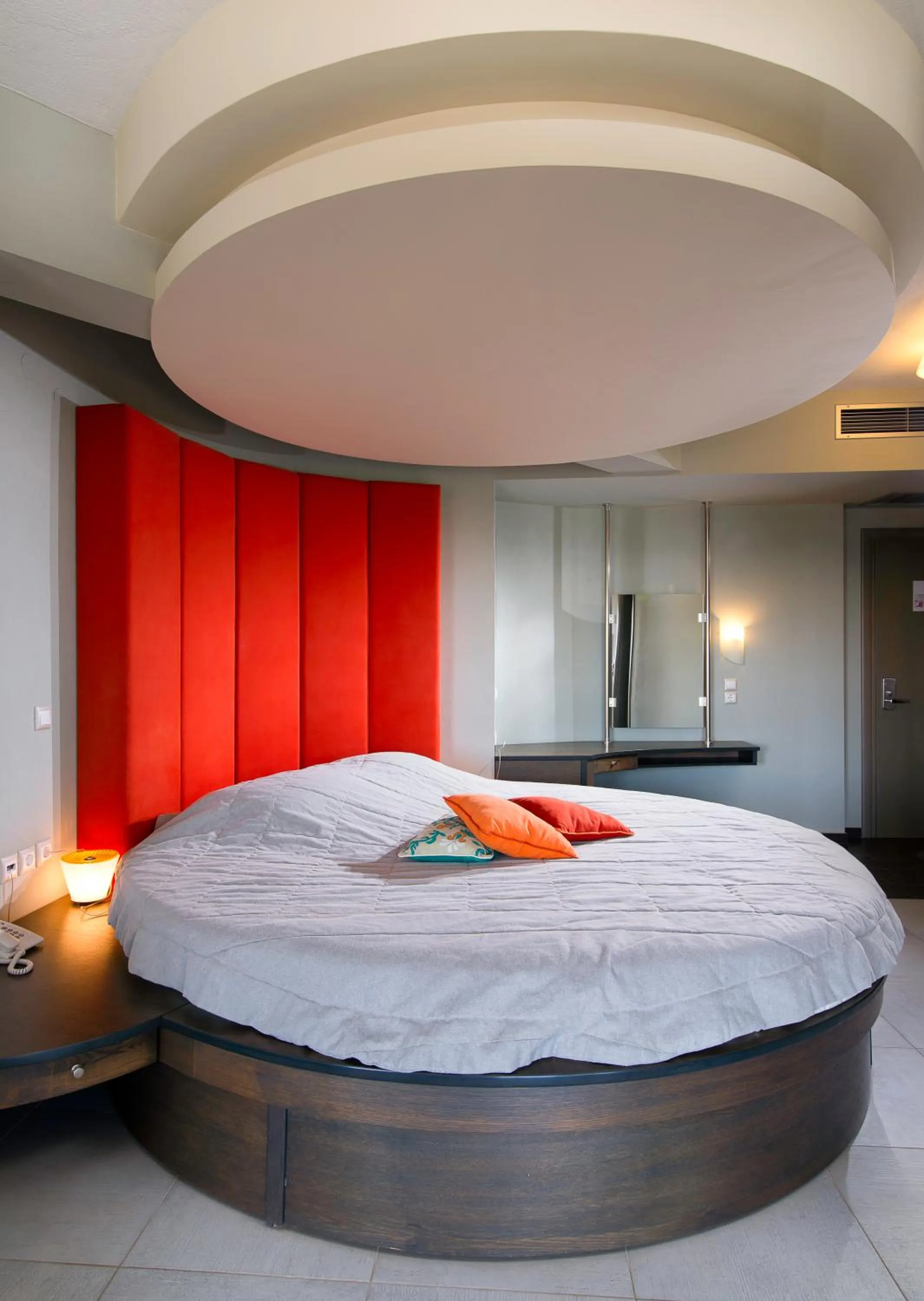 Bedroom, Bed in Ocean Beach Hotel