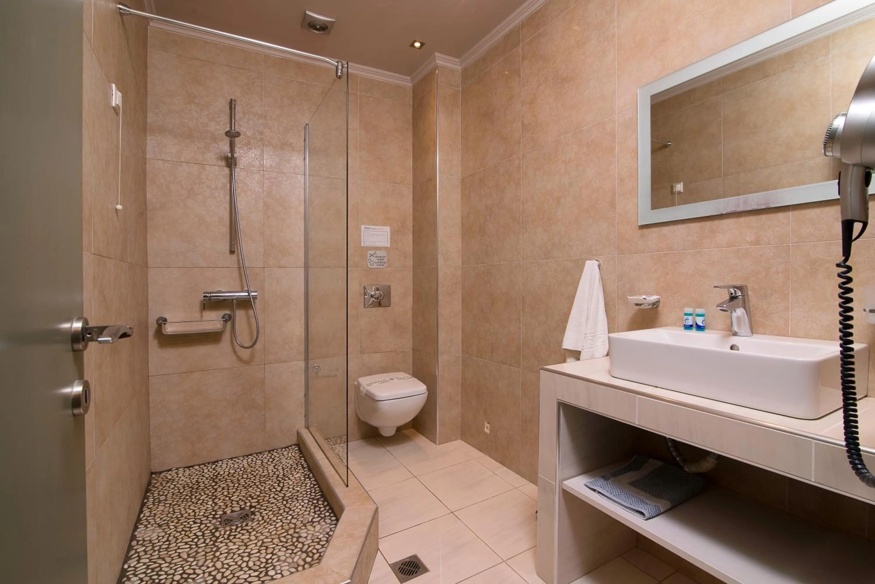 Shower in Ocean Beach Hotel