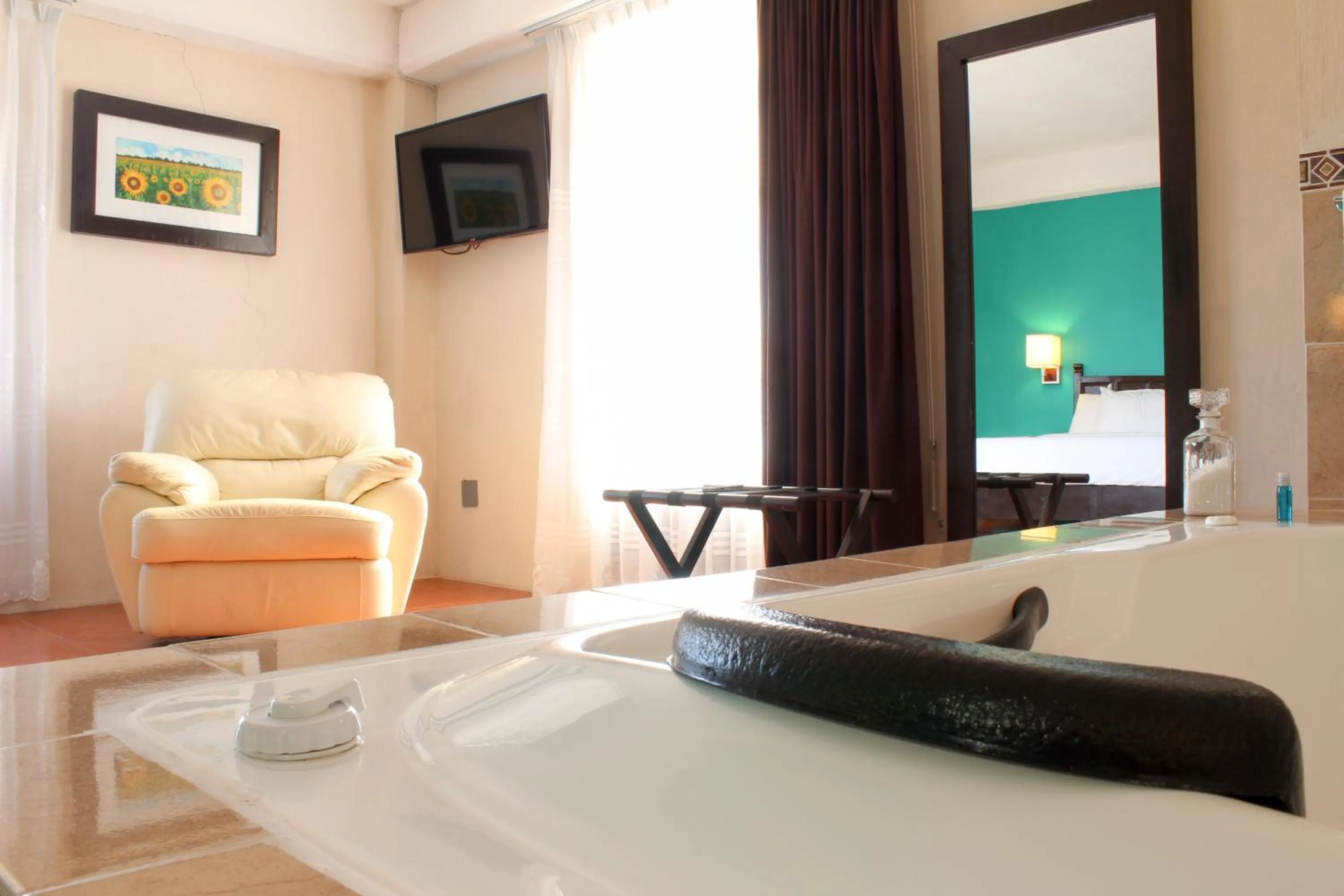 Suite with Hot Tub in Hotel Santa Fe
