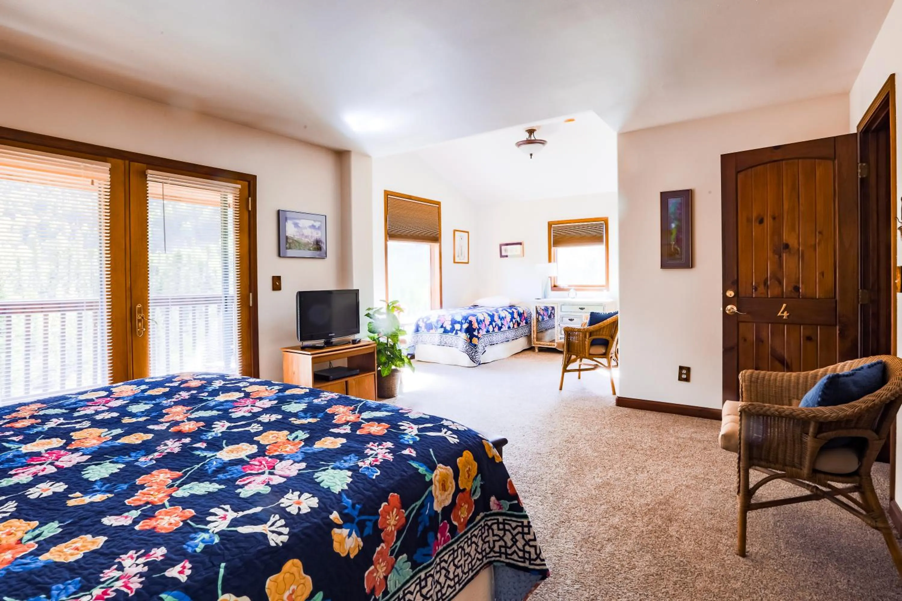 Bedroom, Bed in Inn at Tern Lake