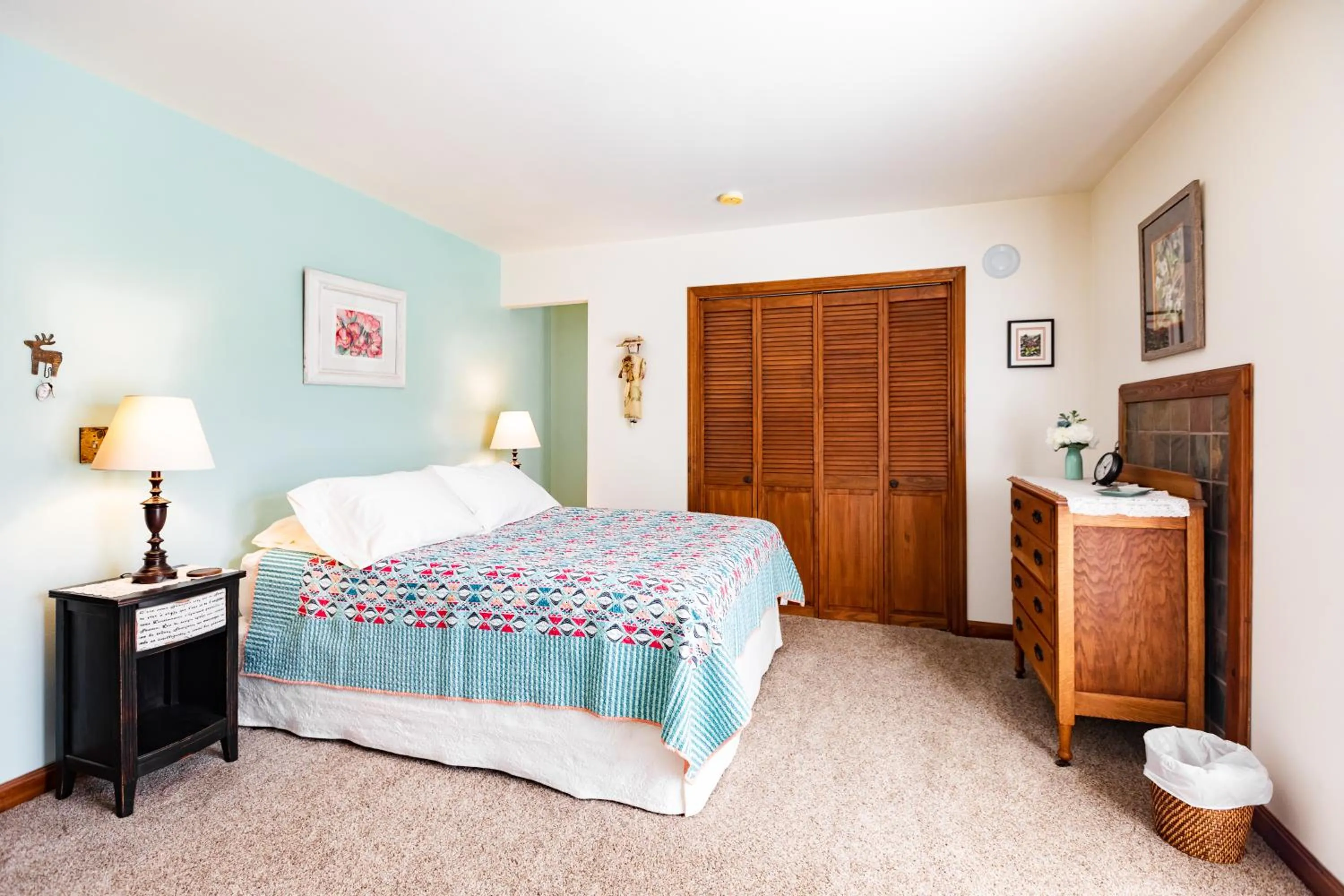 Bedroom, Bed in Inn at Tern Lake