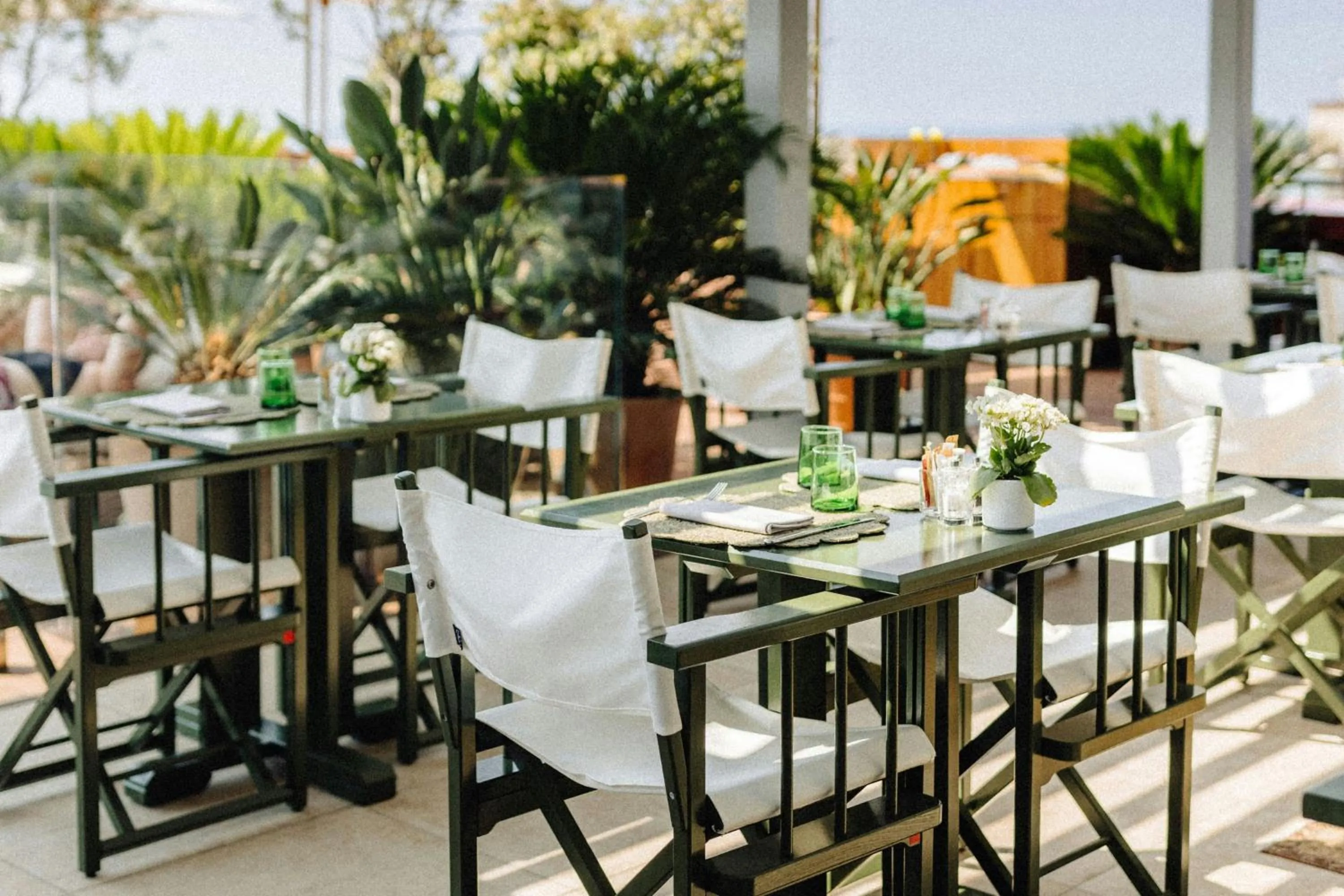 Restaurant/places to eat in AC Hotel by Marriott Nice