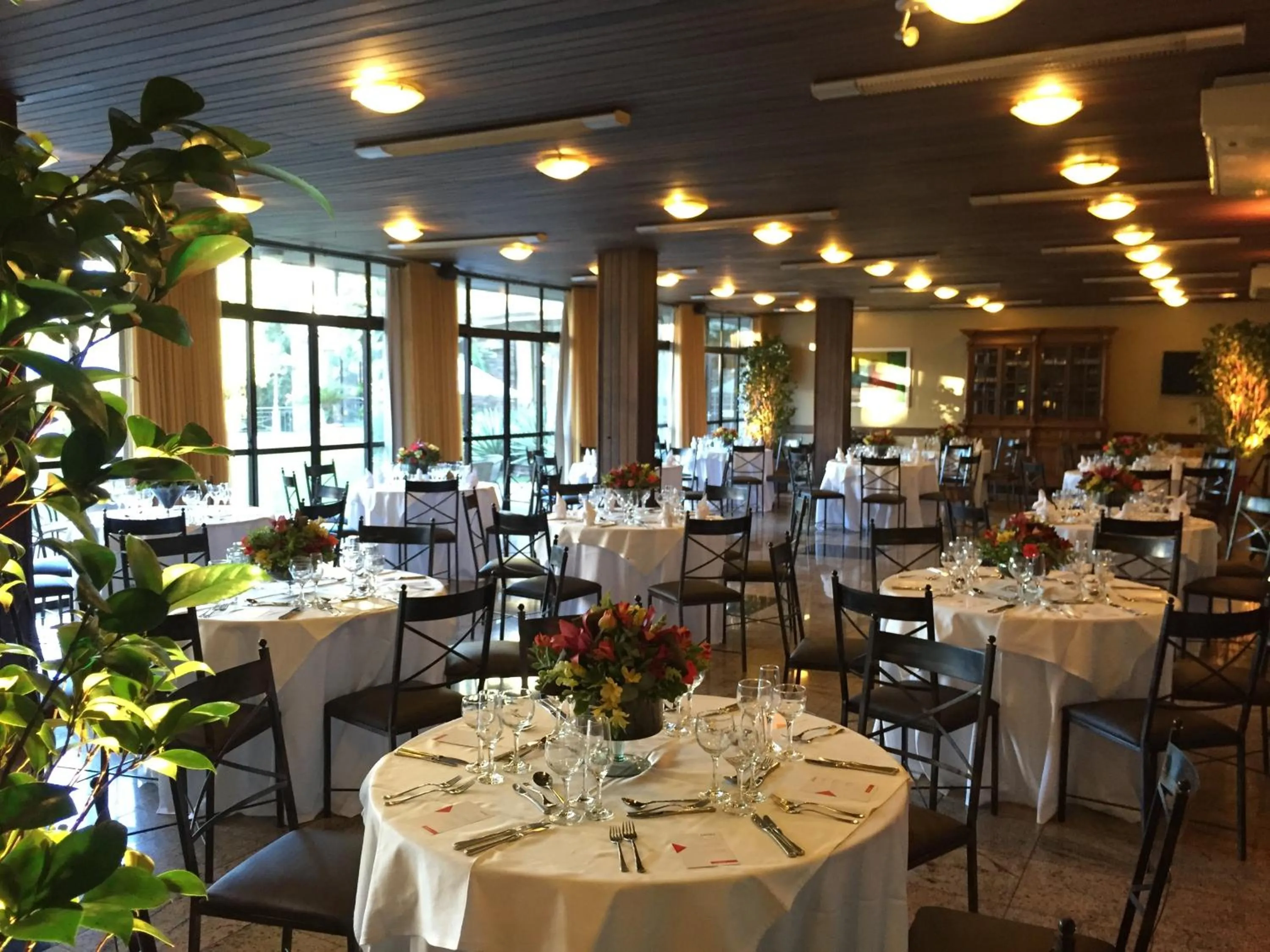 Restaurant/places to eat in Samuara Hotel Caxias do Sul