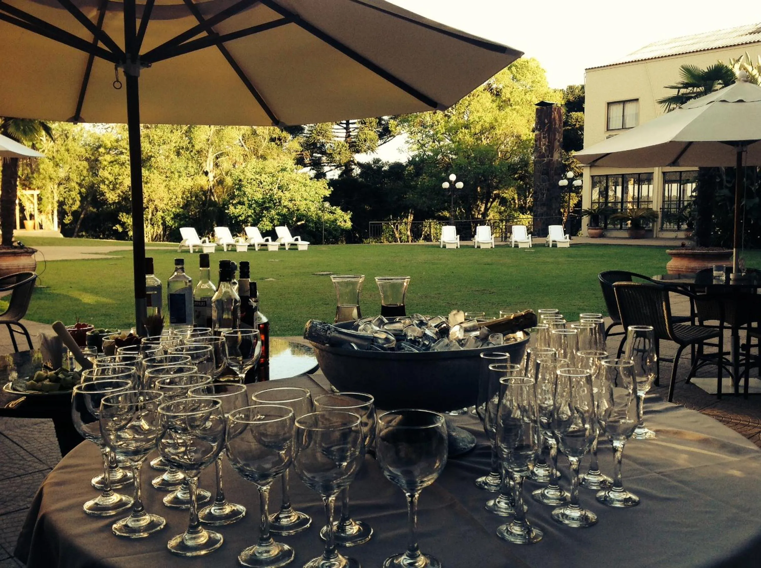 Lounge or bar in Samuara Hotel Caxias do Sul