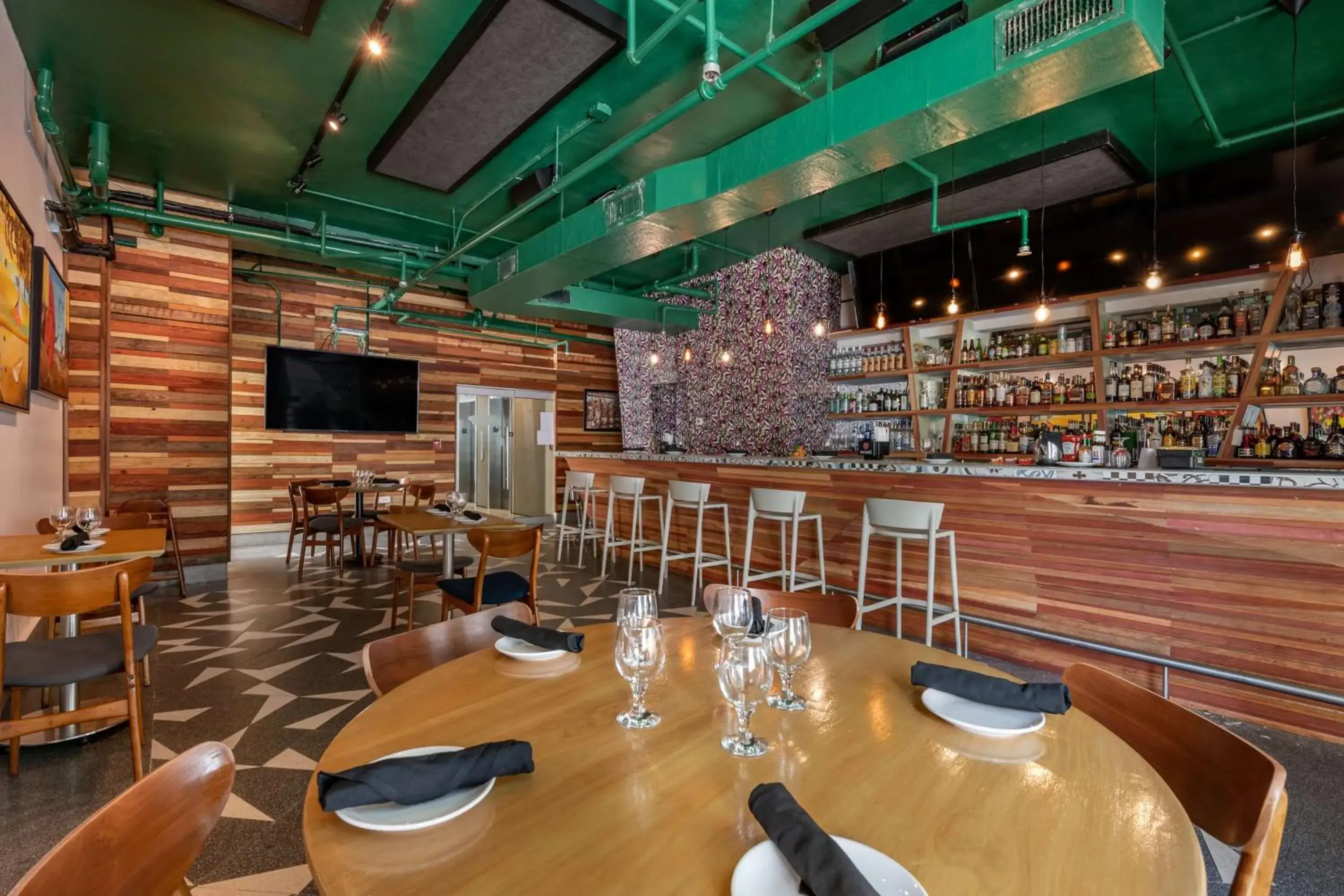Restaurant/places to eat in Condado Palm Inn San Juan, Tapestry Collection by Hilton Restaurant/places to eat in Condado Palm Inn San Juan, Tapestry Collection by Hilton