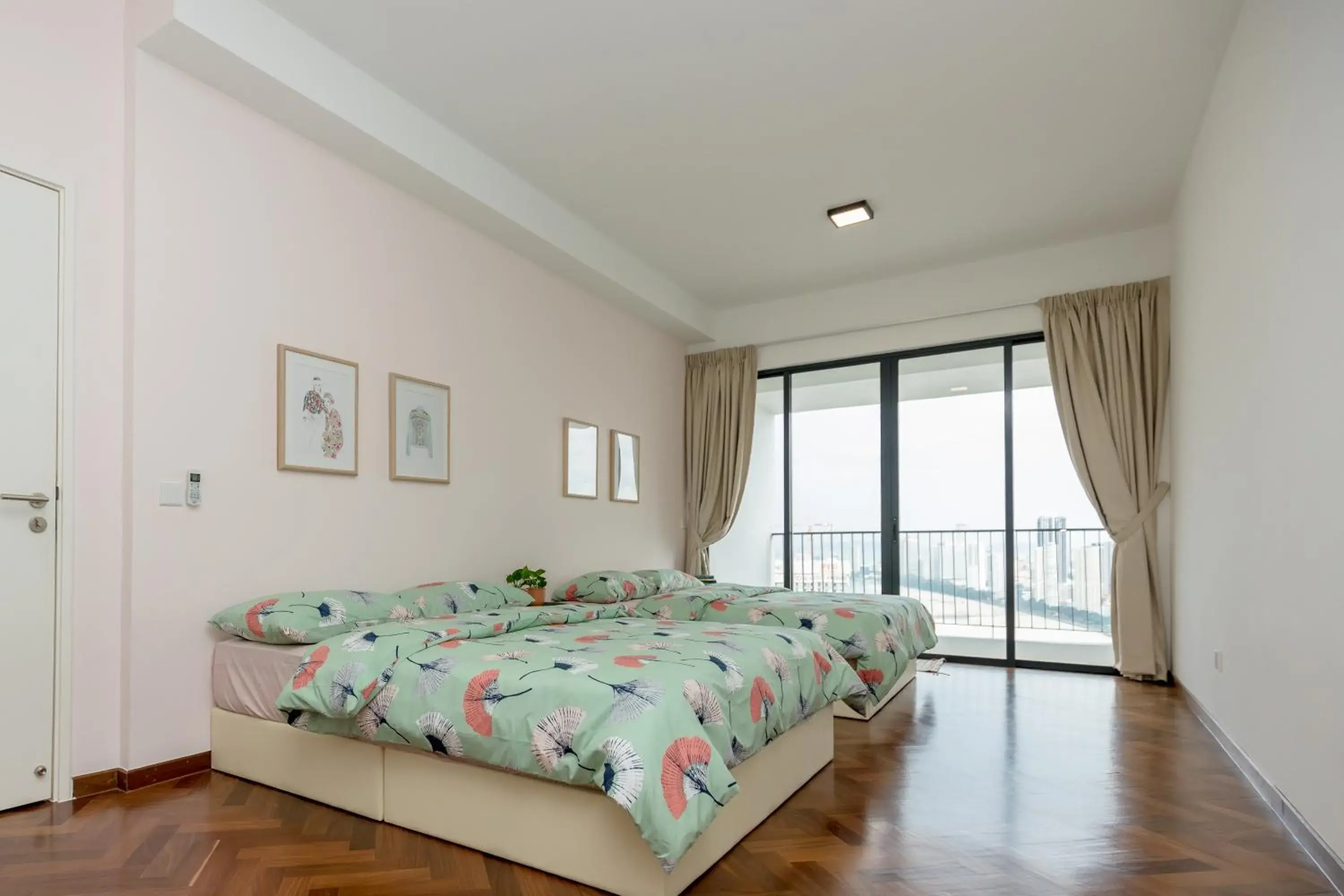 Bed in The Landmark Condo, by Sanguine Bed in The Landmark Condo, by Sanguine