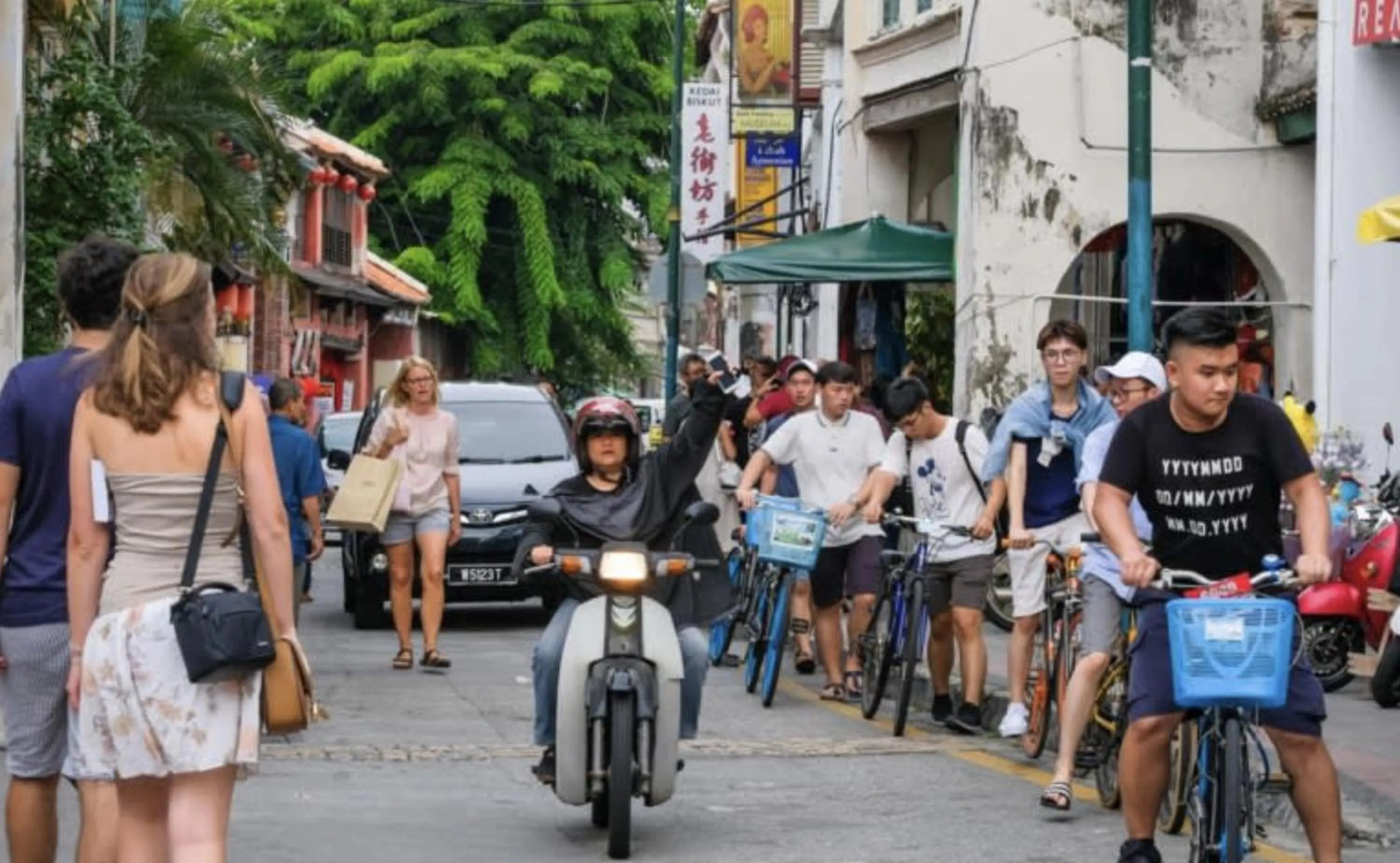 The Landmark Condo, by Sanguine