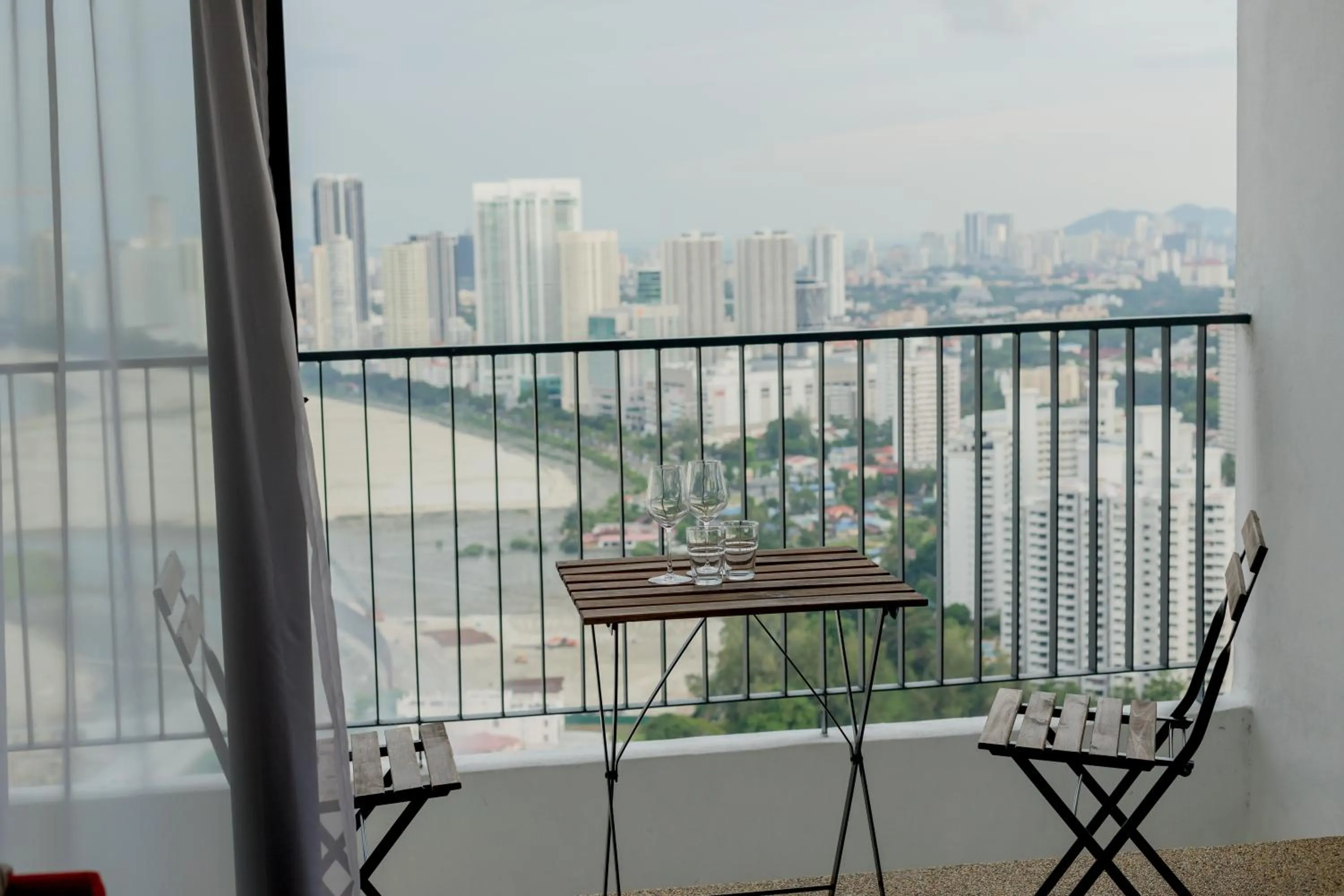 Balcony/Terrace in The Landmark Condo, by Sanguine