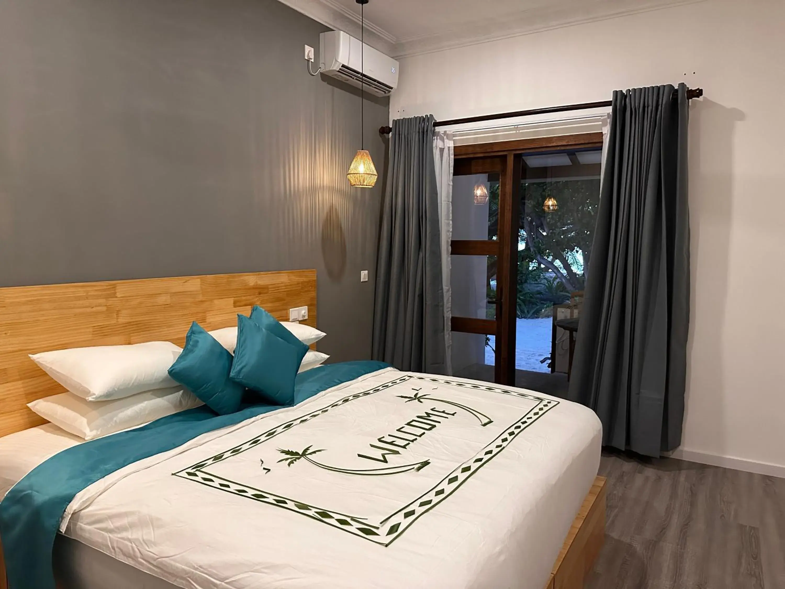 Bed in Dhigurah Beach Inn Bed in Dhigurah Beach Inn