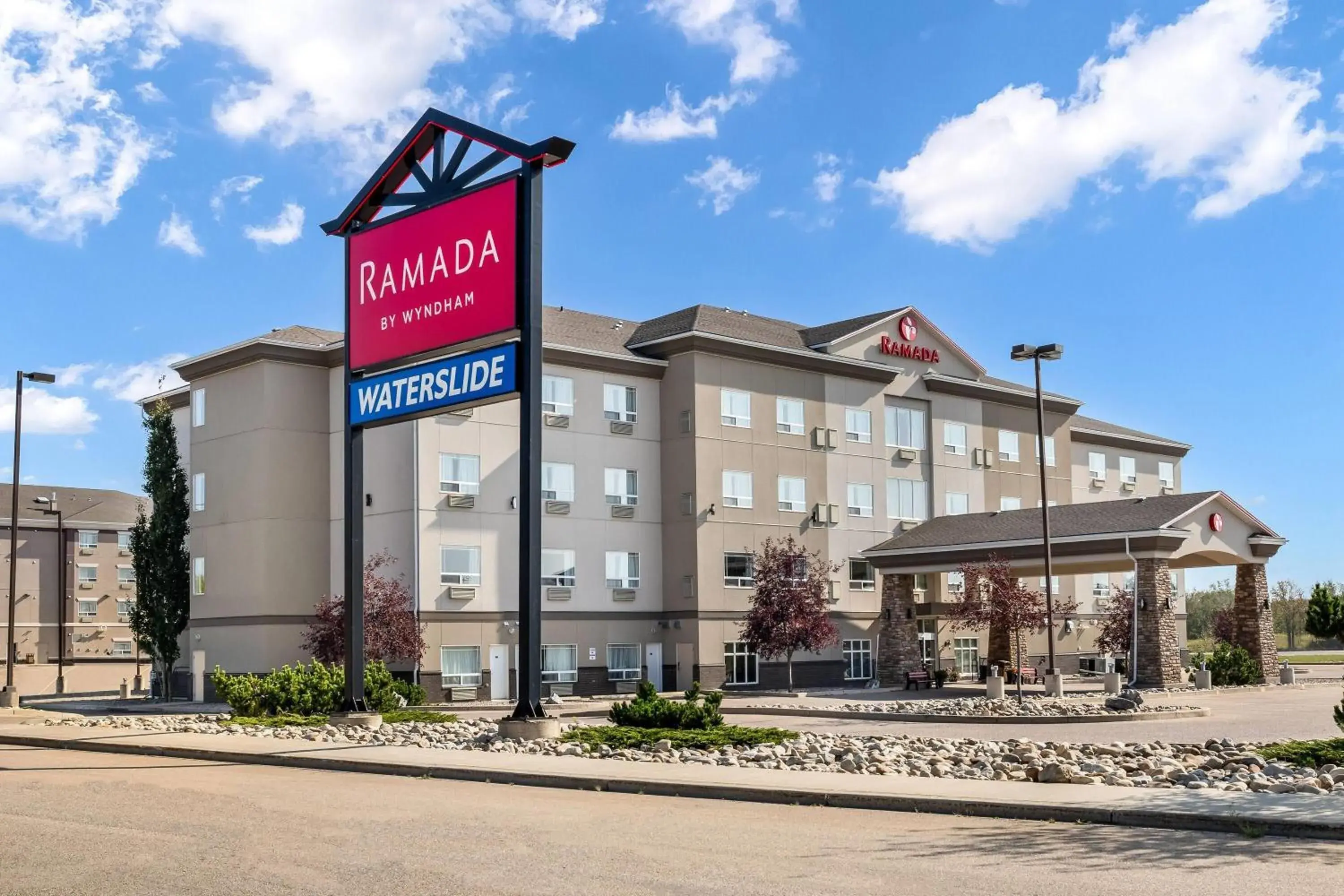 Property building in Ramada by Wyndham Lac La Biche Property building in Ramada by Wyndham Lac La Biche