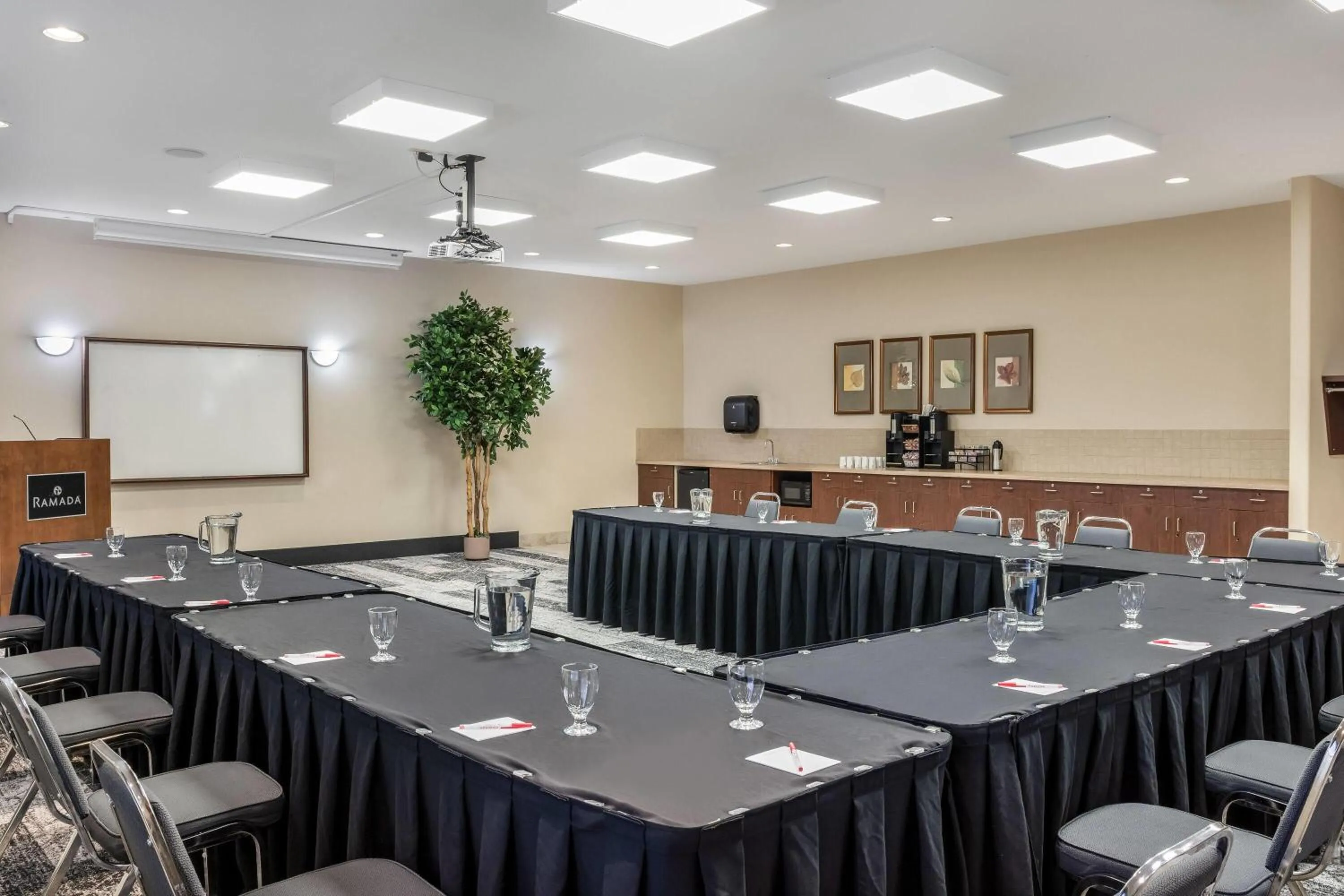 Meeting/conference room in Ramada by Wyndham Lac La Biche