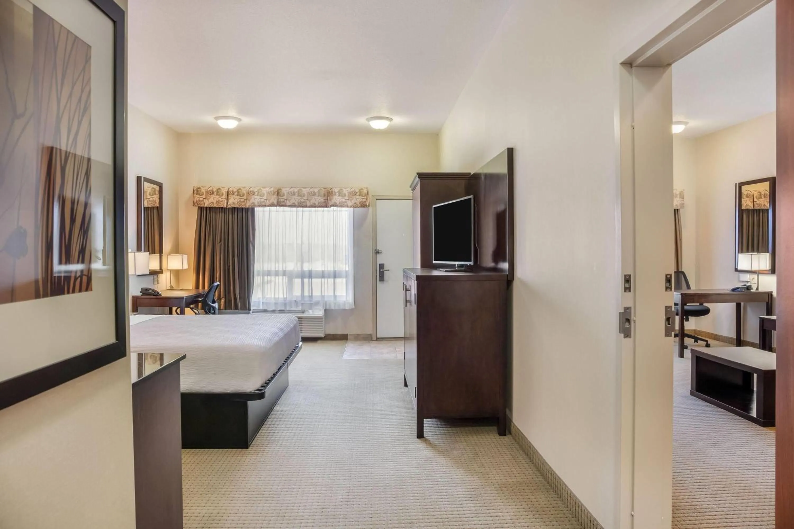 Photo of the whole room, Bed in Ramada by Wyndham Lac La Biche