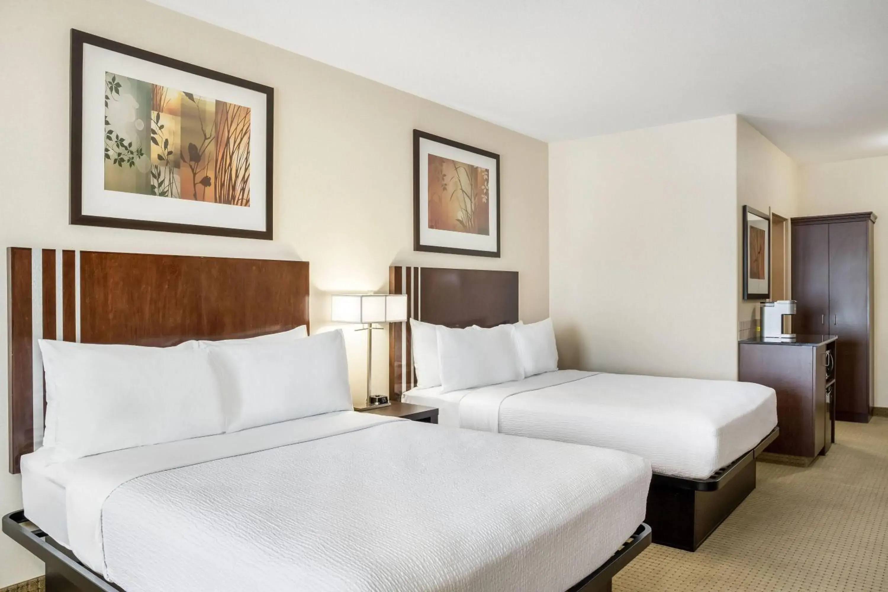 Bed in Ramada by Wyndham Lac La Biche Bed in Ramada by Wyndham Lac La Biche