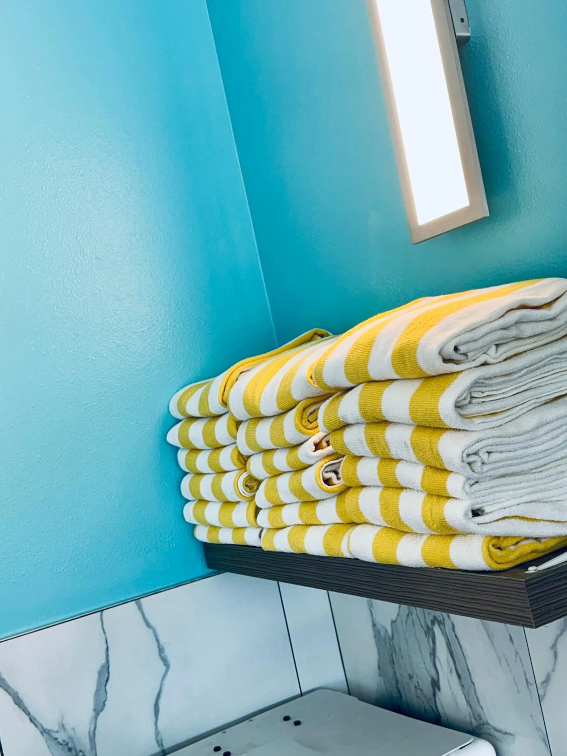 Swimming pool in Aspen Hotel