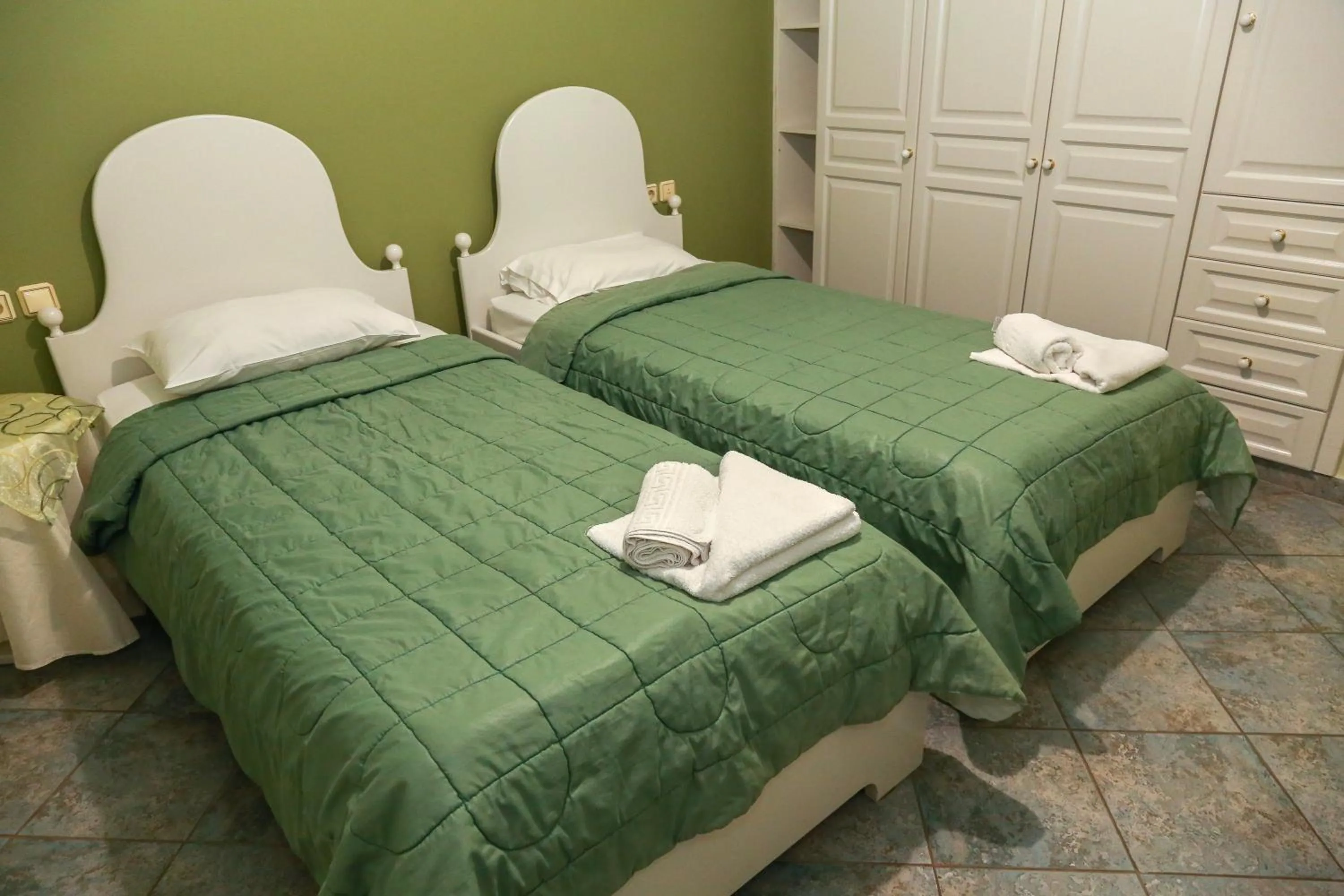 Bedroom, Bed in Heaven Apartments