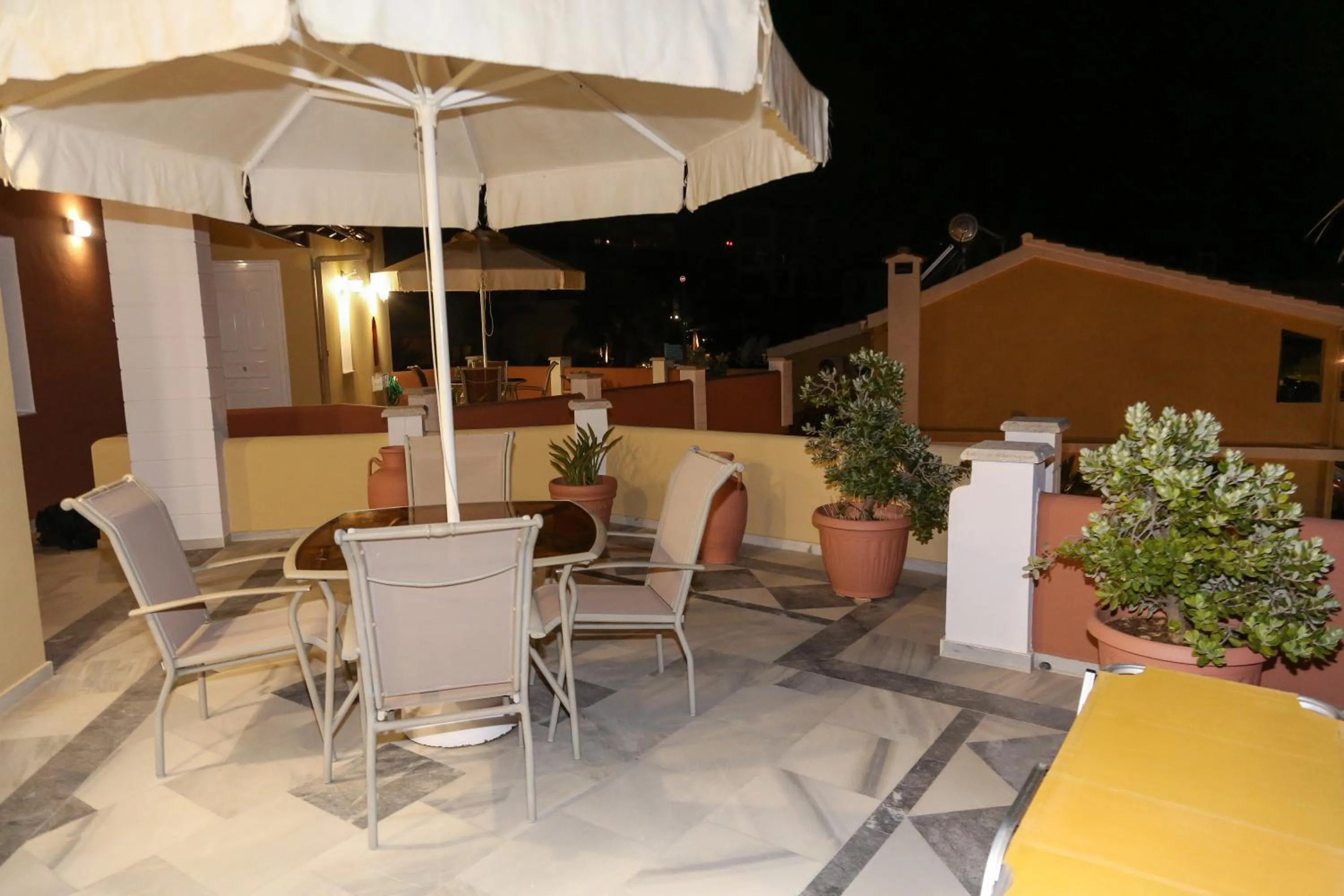 Balcony/Terrace in Heaven Apartments