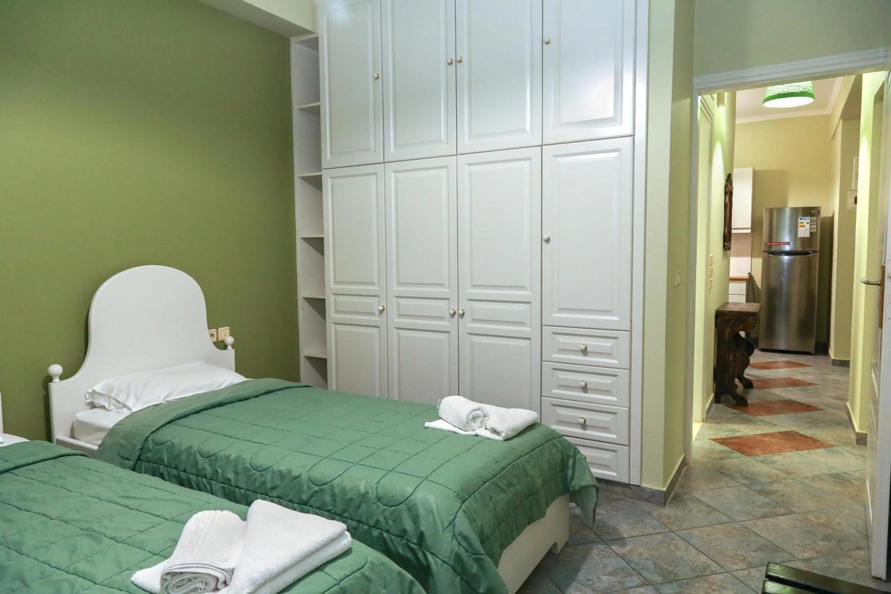 wardrobe, Bed in Heaven Apartments