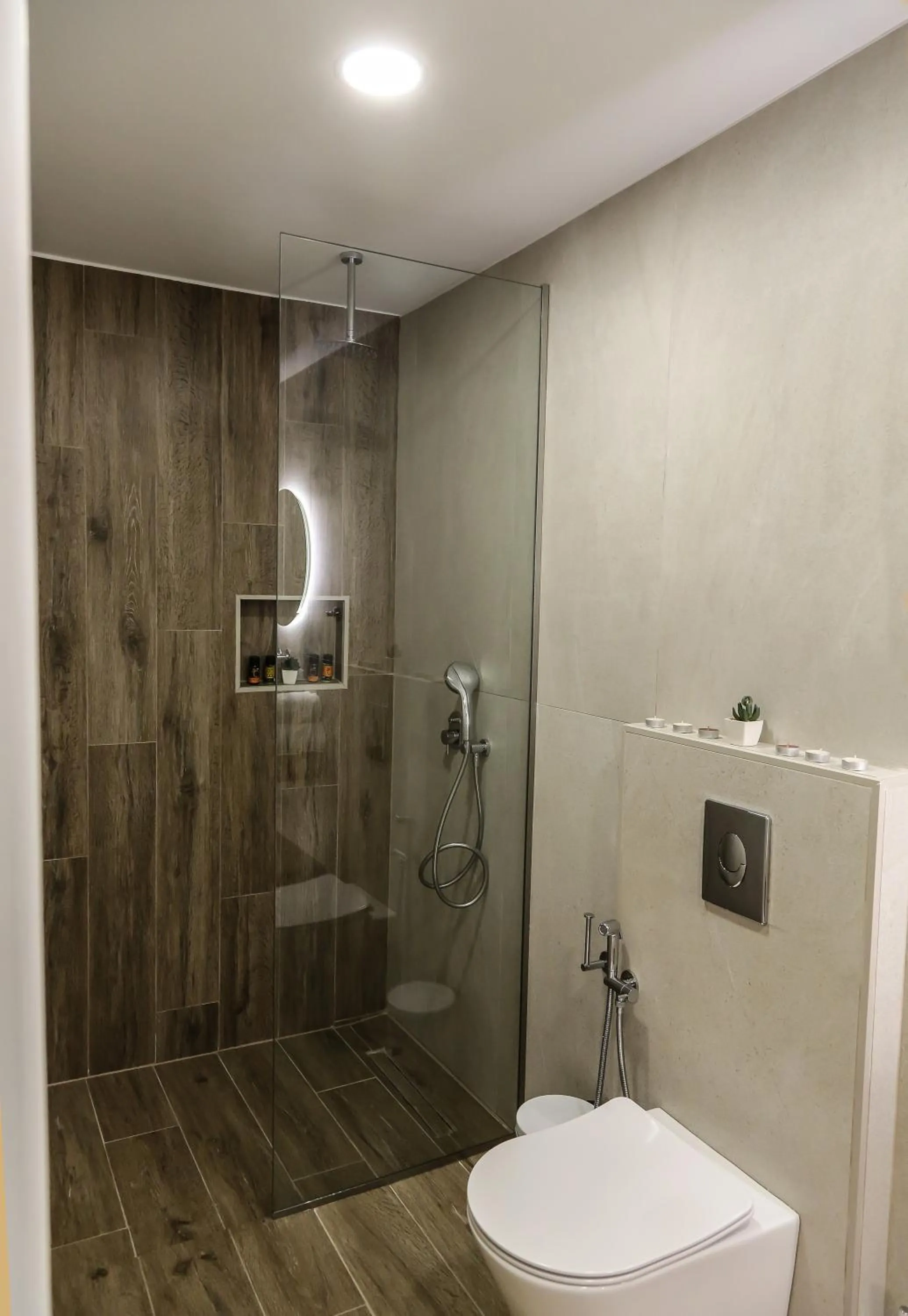 Shower in Heaven Apartments