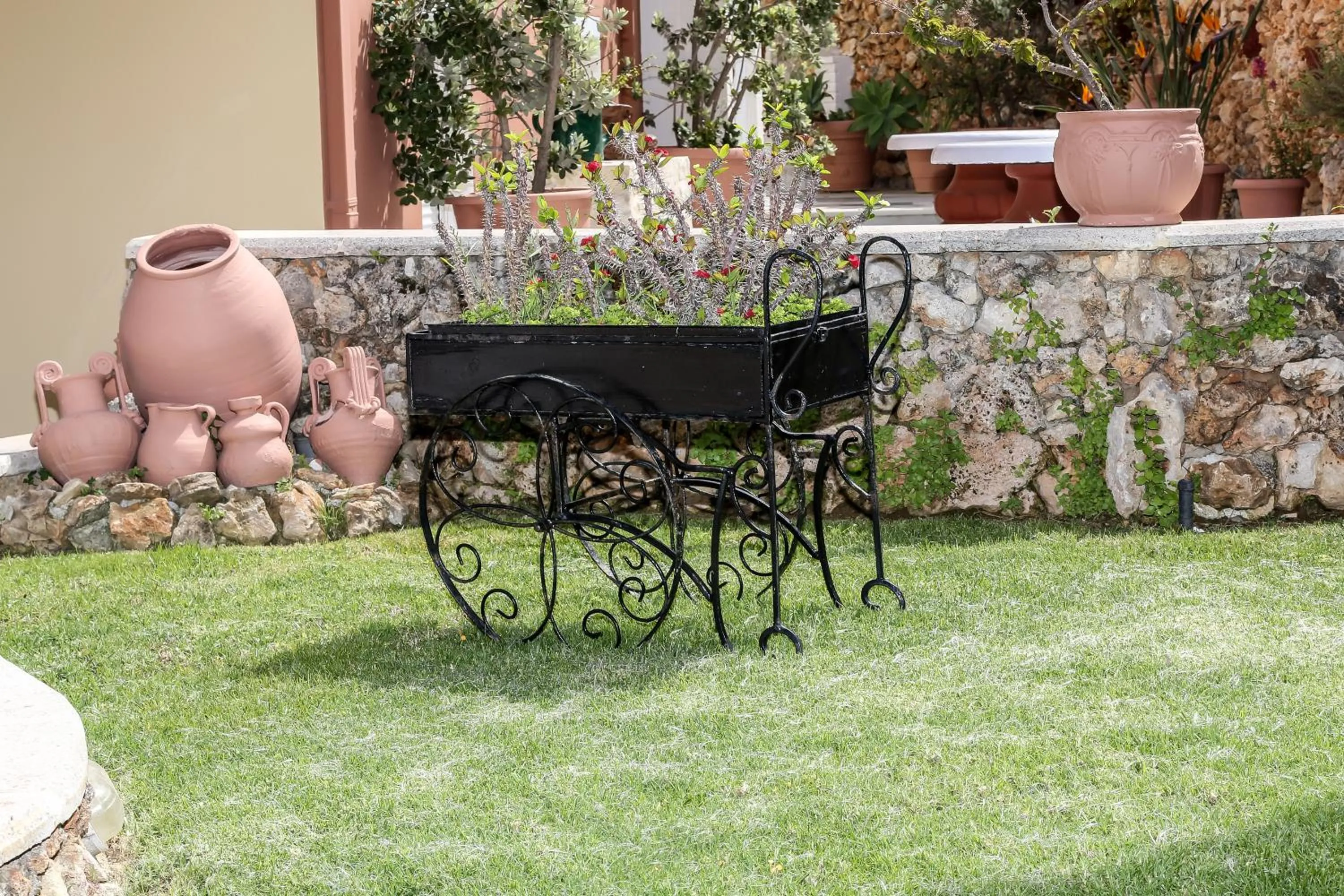 Garden in Heaven Apartments