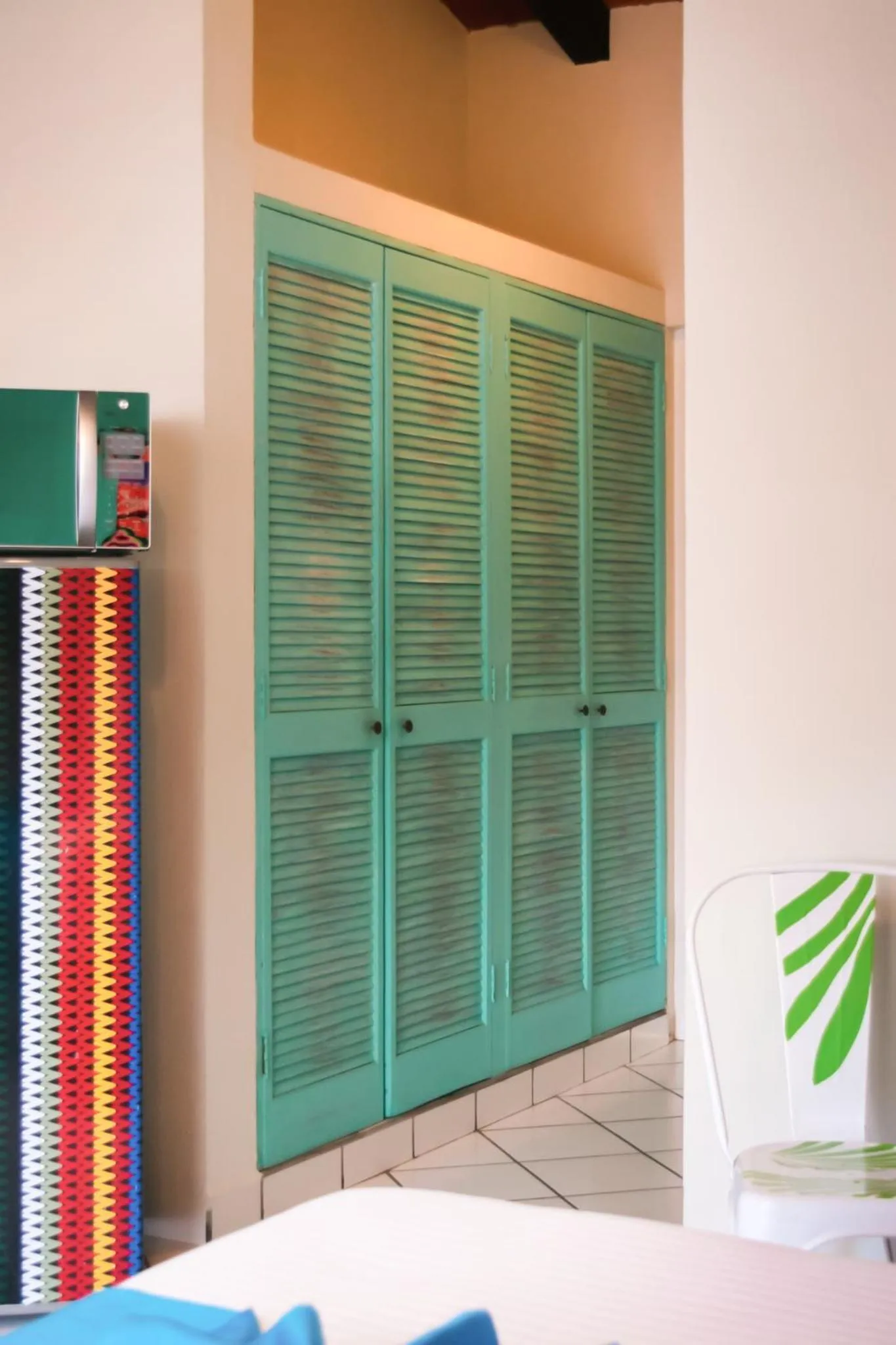 wardrobe in Casa Maria Hotel Boutique & Gallery Adults Only