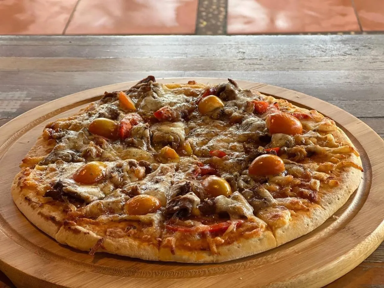 Restaurant/places to eat in Mayura Hill Resort