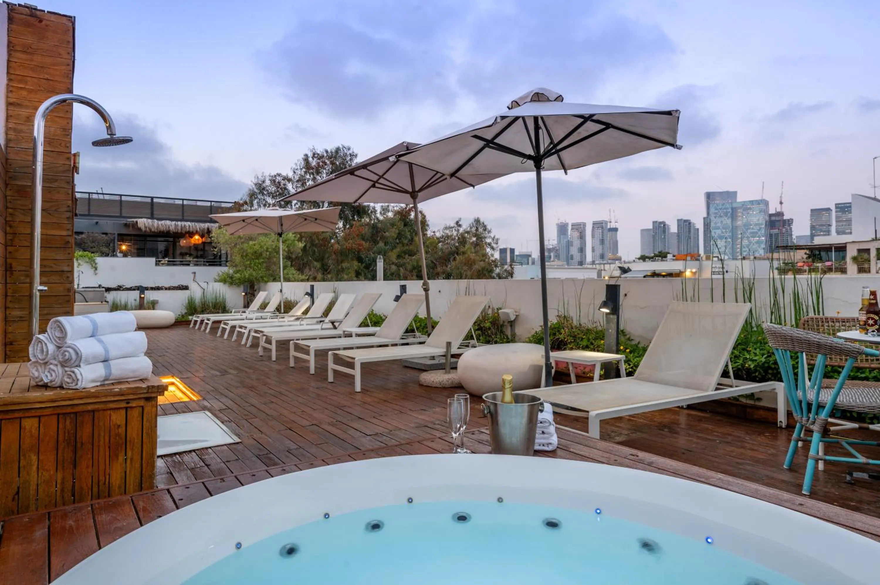 Balcony/Terrace in Jacob Shenkin Hotel