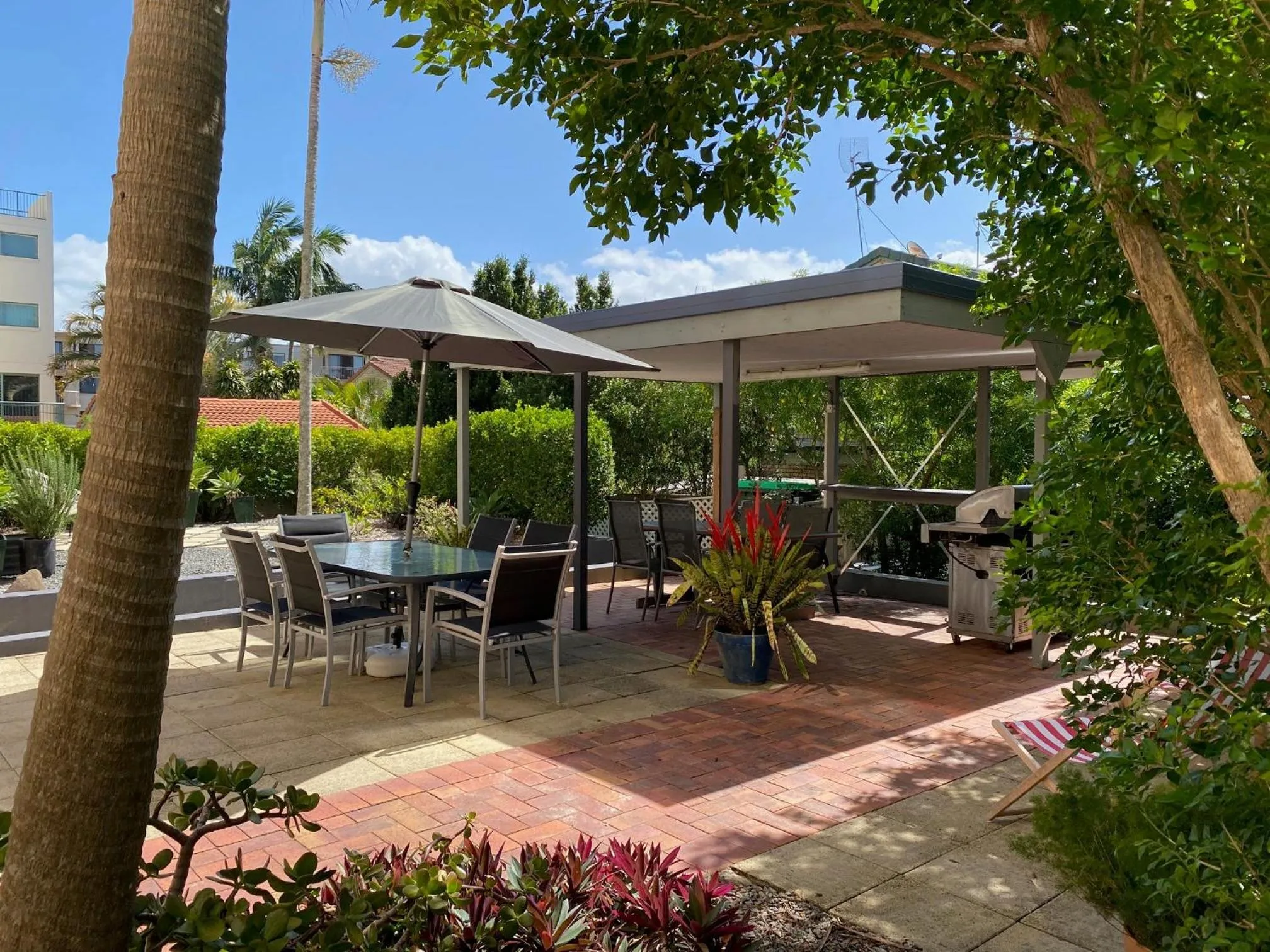 BBQ facilities in Belvedere Apartments