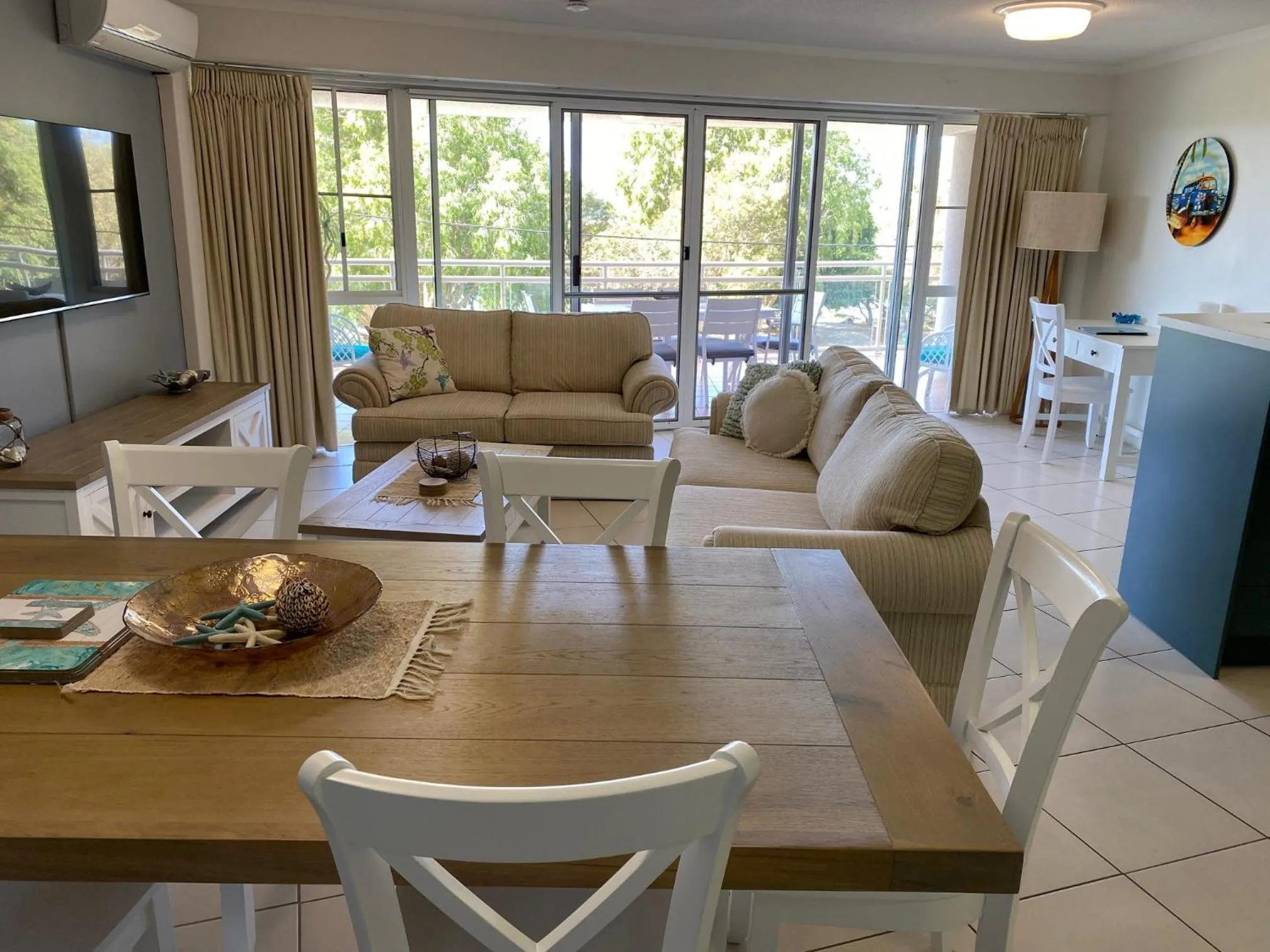 Living room in Belvedere Apartments