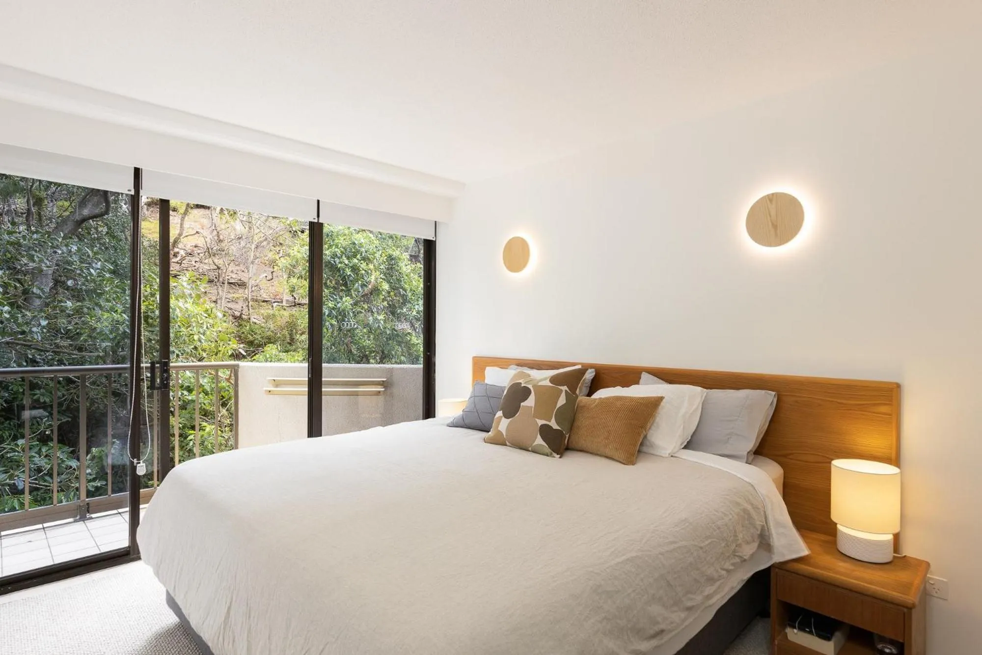 Bedroom, Bed in The Rocks Resort - Official