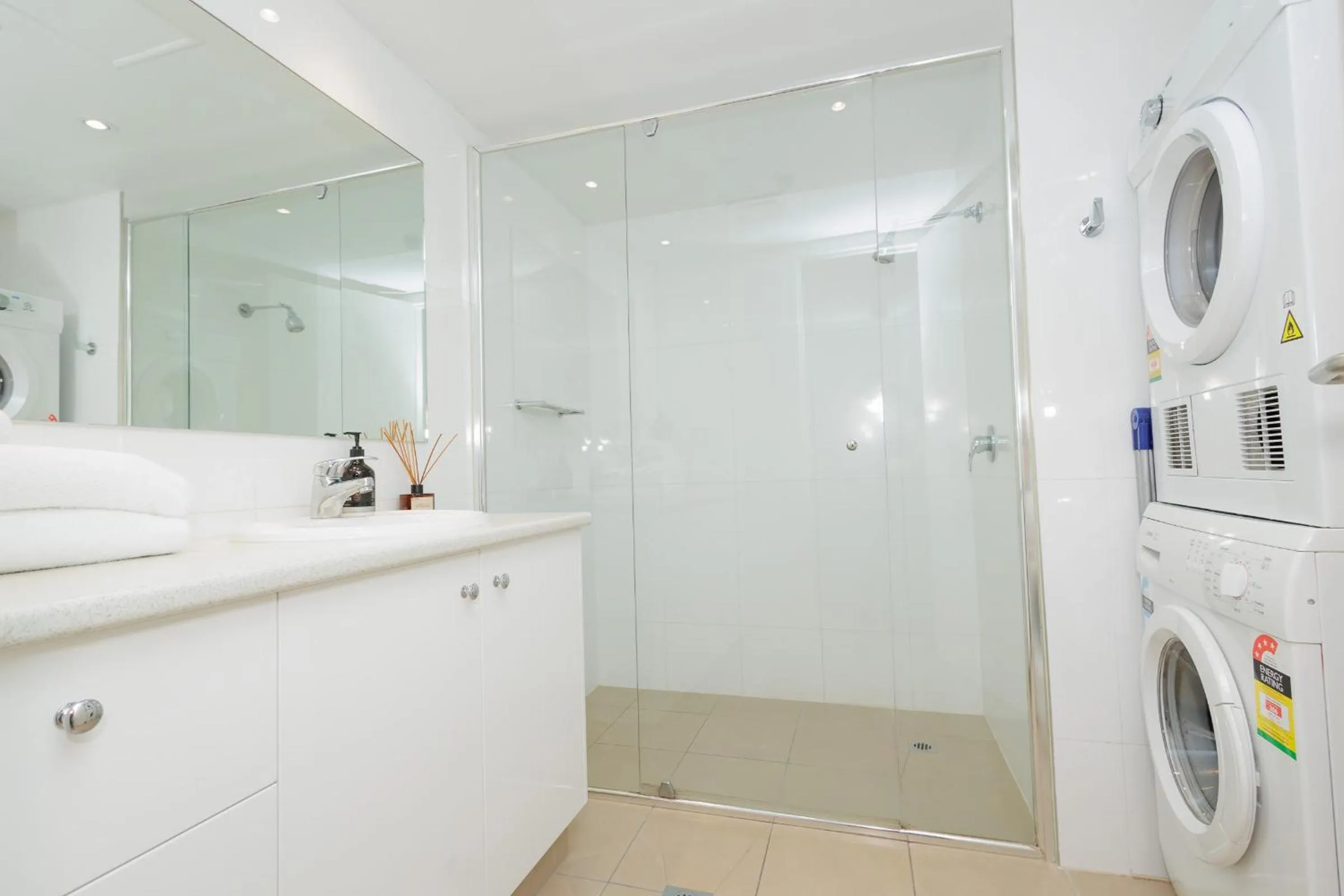 The Rocks Resort - Official