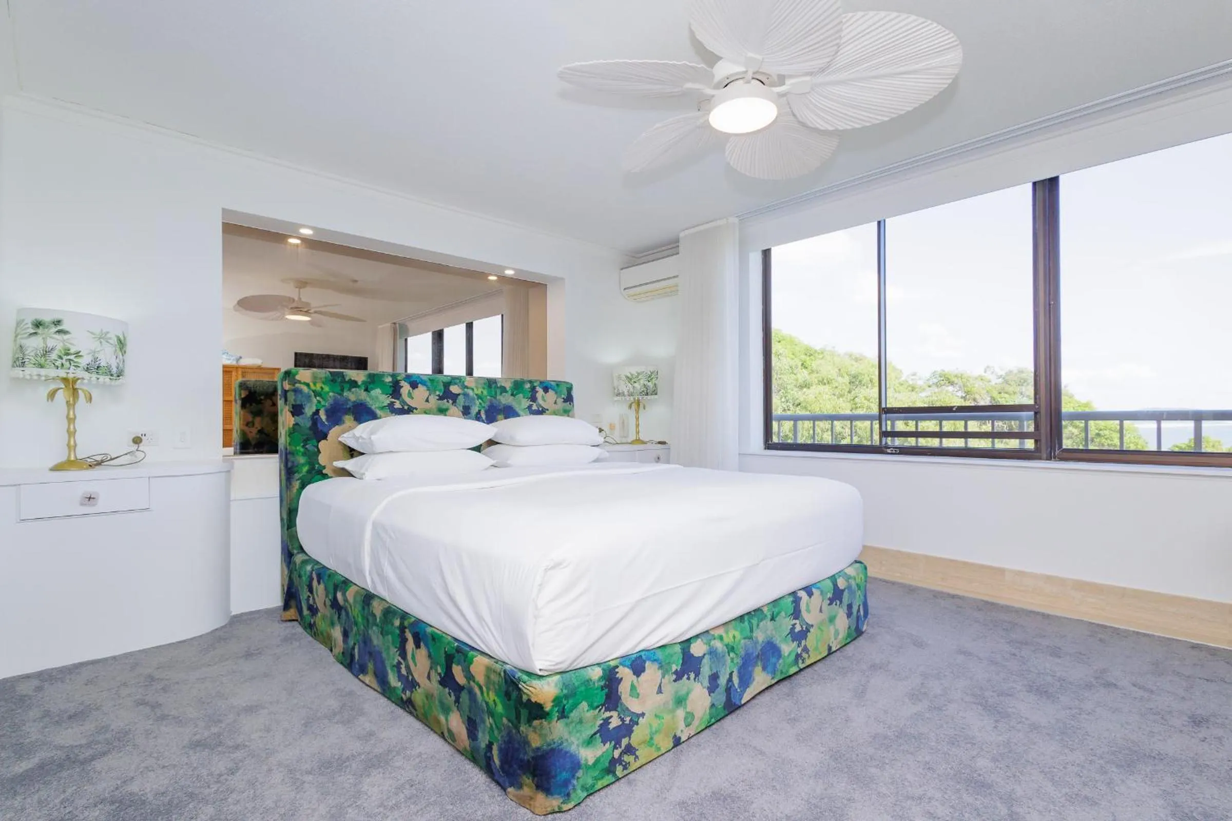 Bed in The Rocks Resort - Official