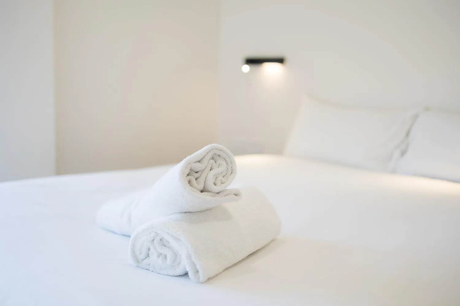 Bed in Parkview Motor Inn