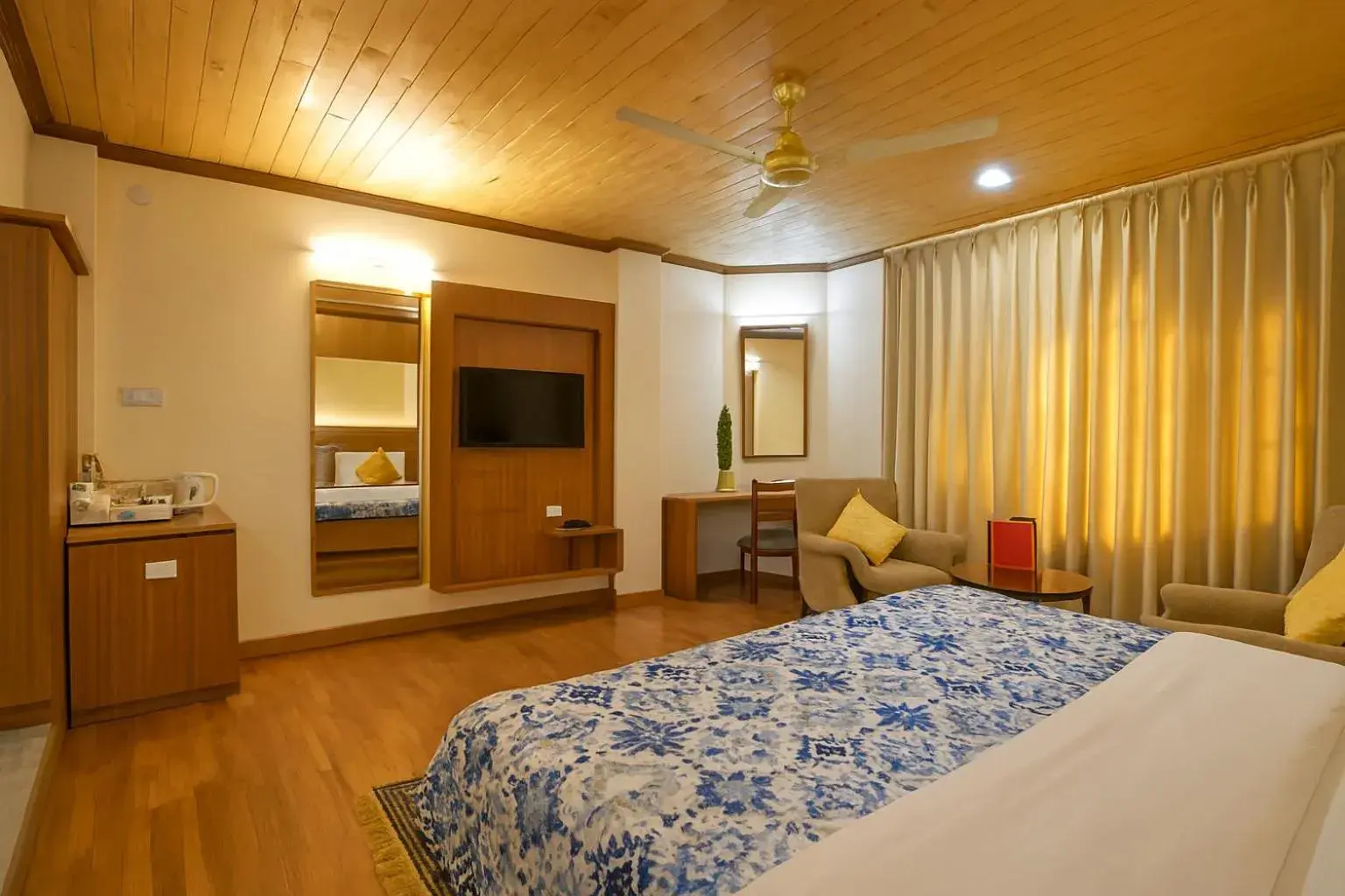 TV and multimedia, Bed in Vilasa Lall Ji Resort TV and multimedia, Bed in Vilasa Lall Ji Resort