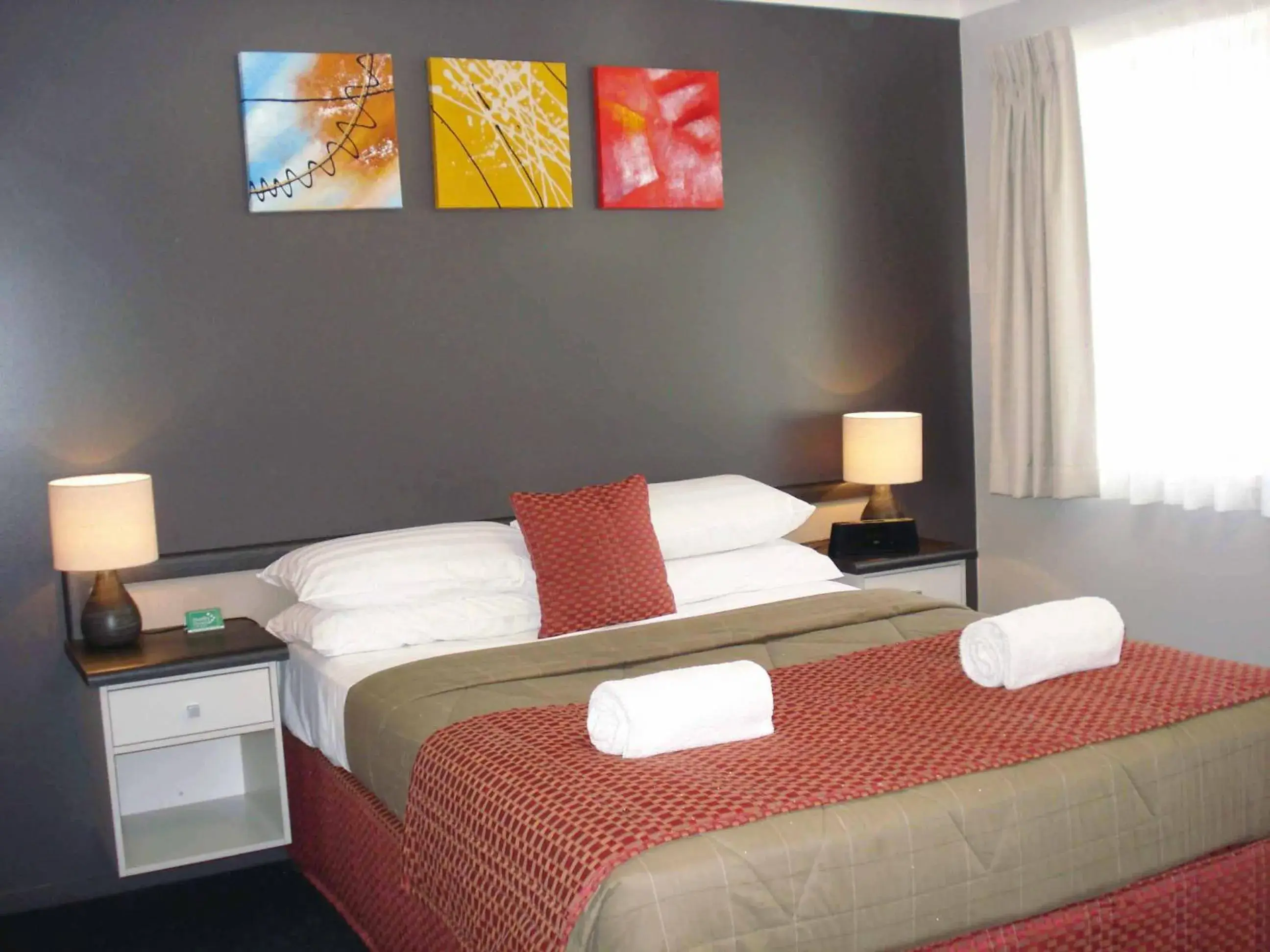 Bedroom, Bed in Oakey Motor Inn Bedroom, Bed in Oakey Motor Inn