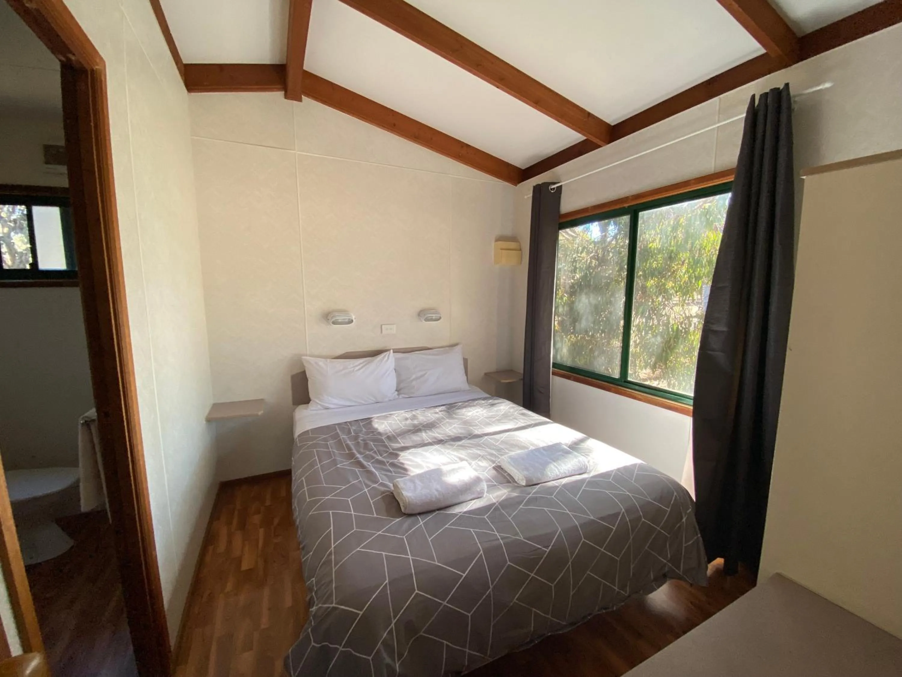 Bed in Kangaroo Island Cabins
