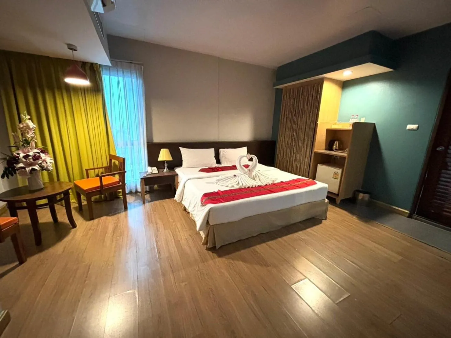 Bed in Aloha Hatyai Hotel